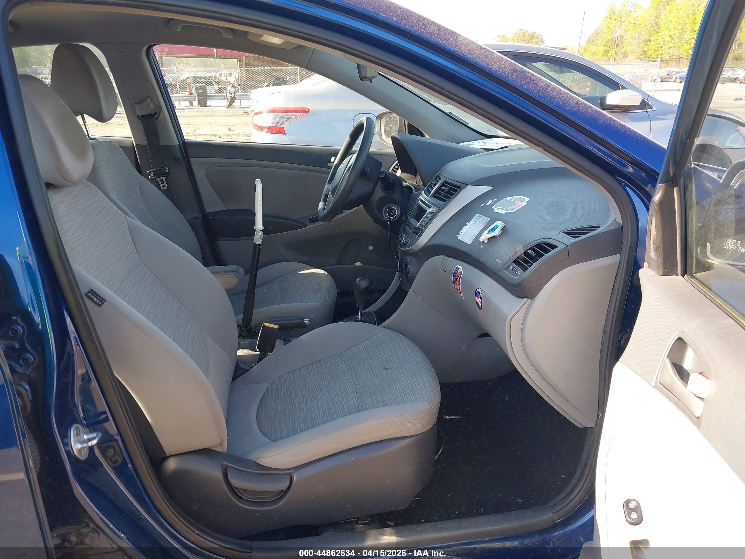 HYUNDAI ACCENT image 5