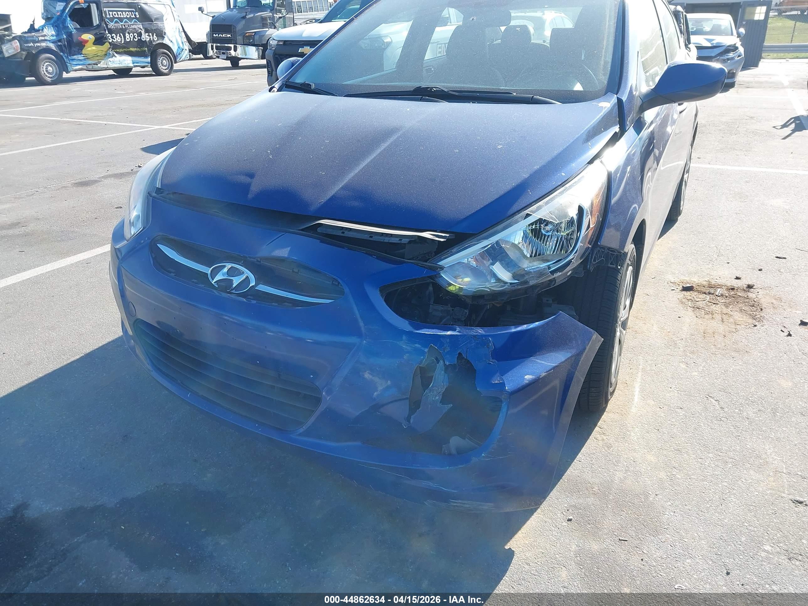 HYUNDAI ACCENT image 6