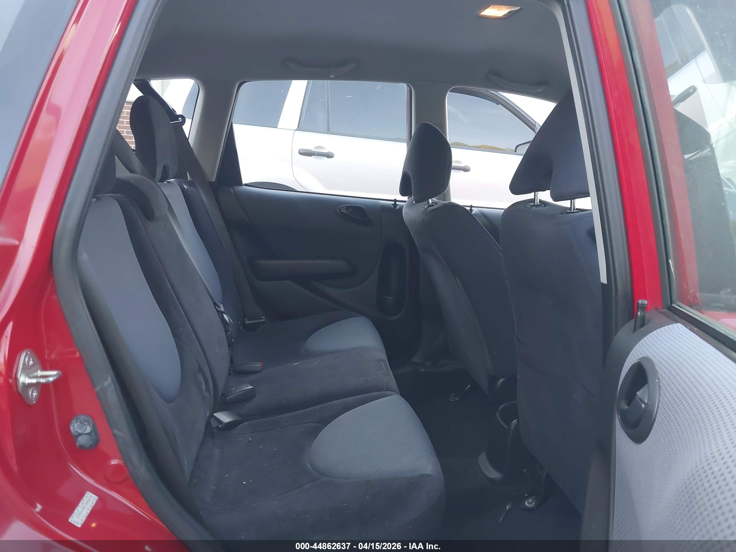 HONDA FIT image 8