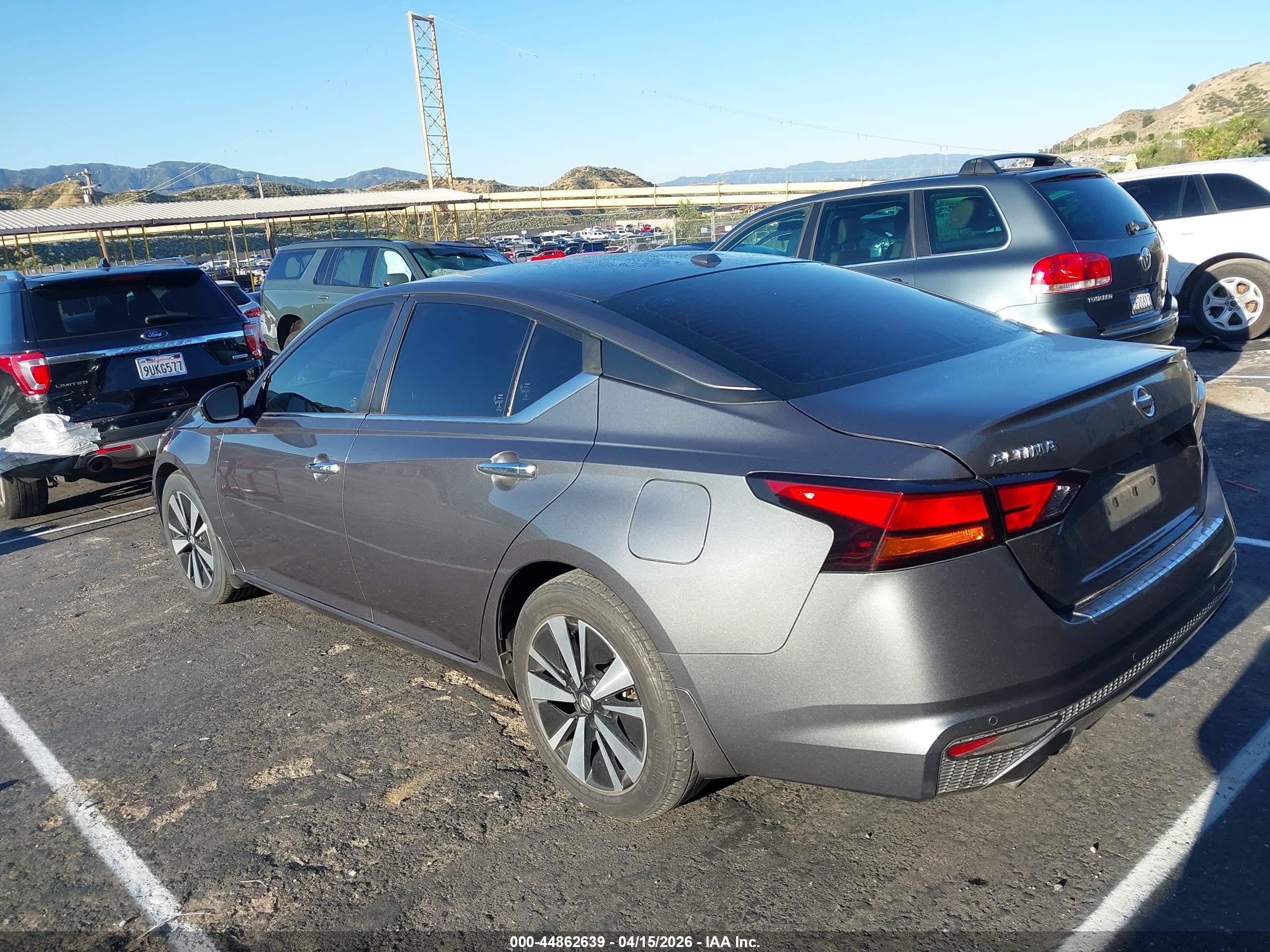 NISSAN ALTIMA image 3