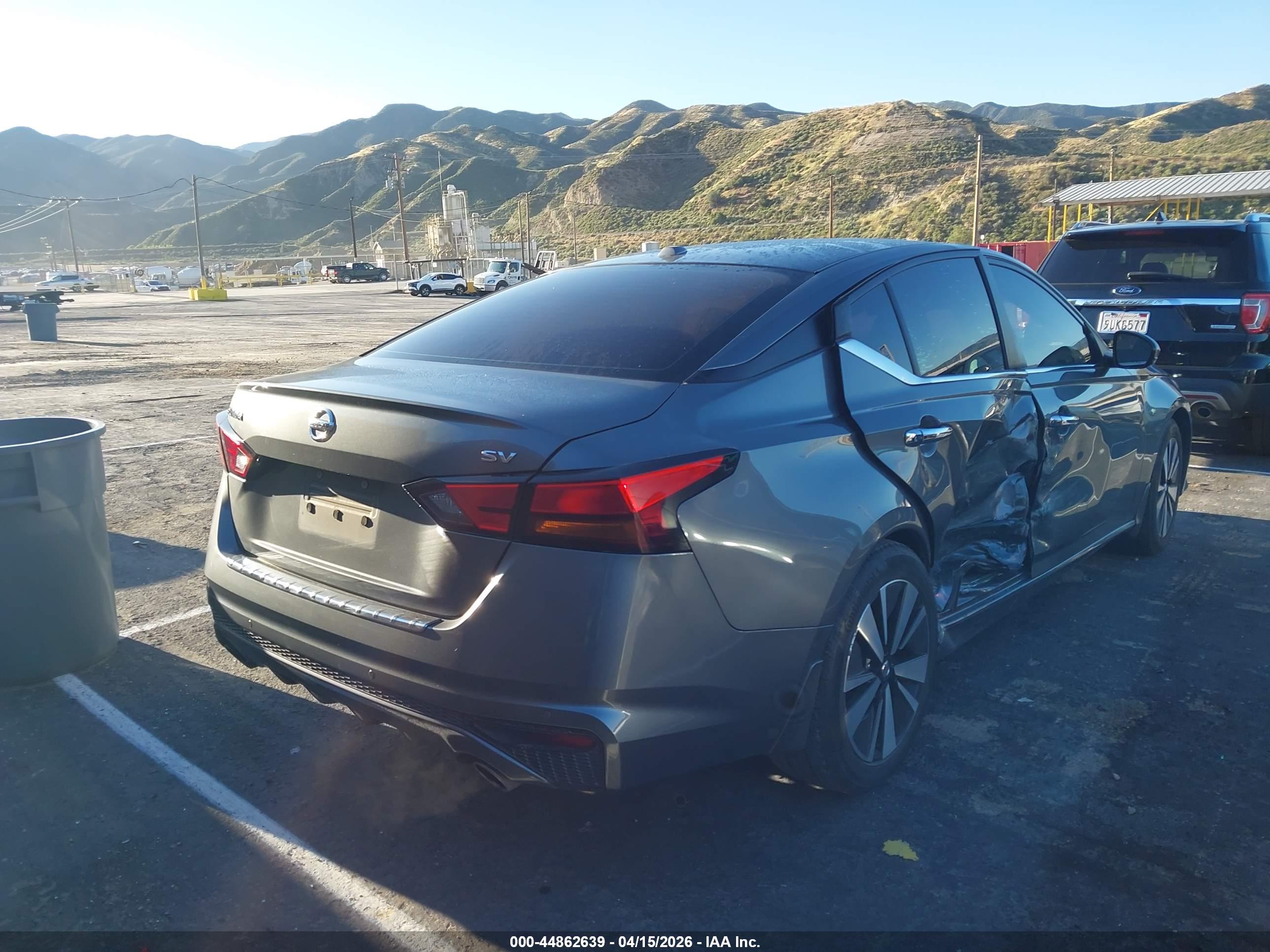 NISSAN ALTIMA image 4