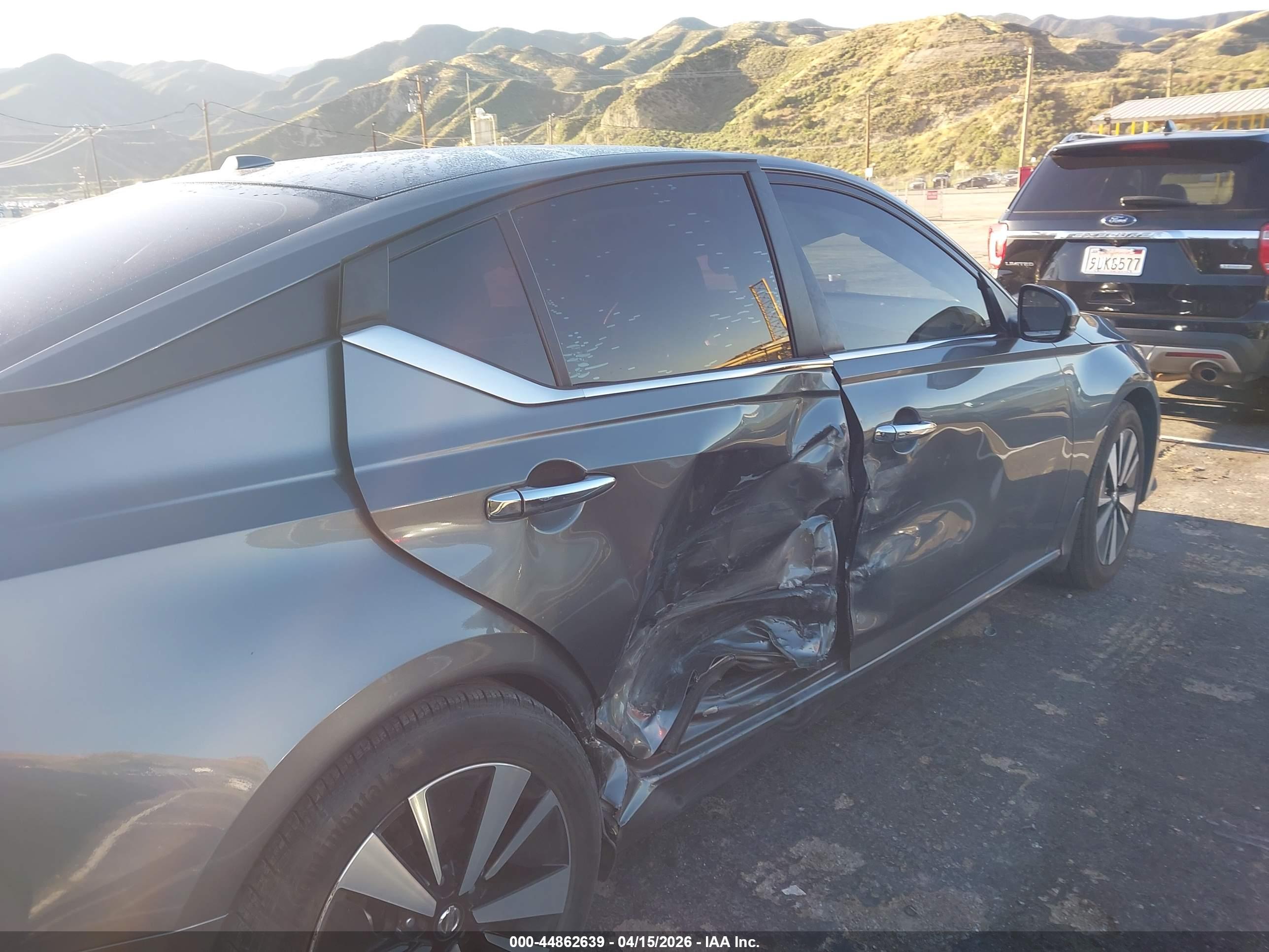 NISSAN ALTIMA image 6