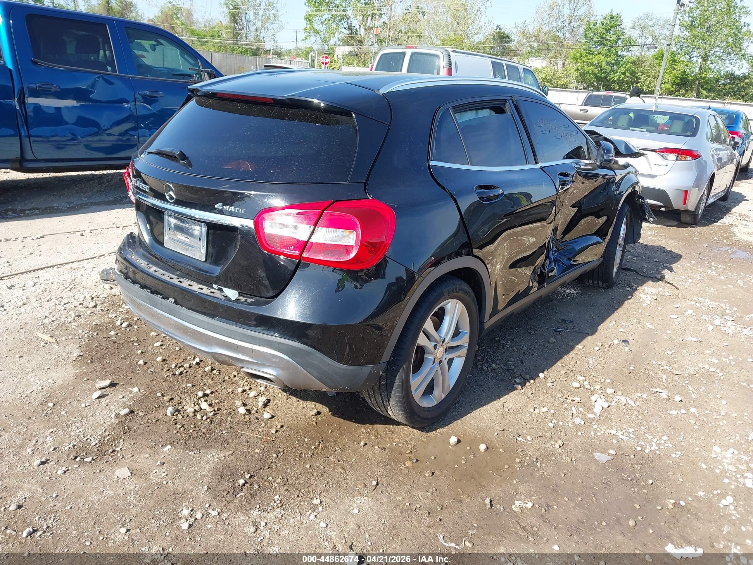 MERCEDES-BENZ GLA image 4