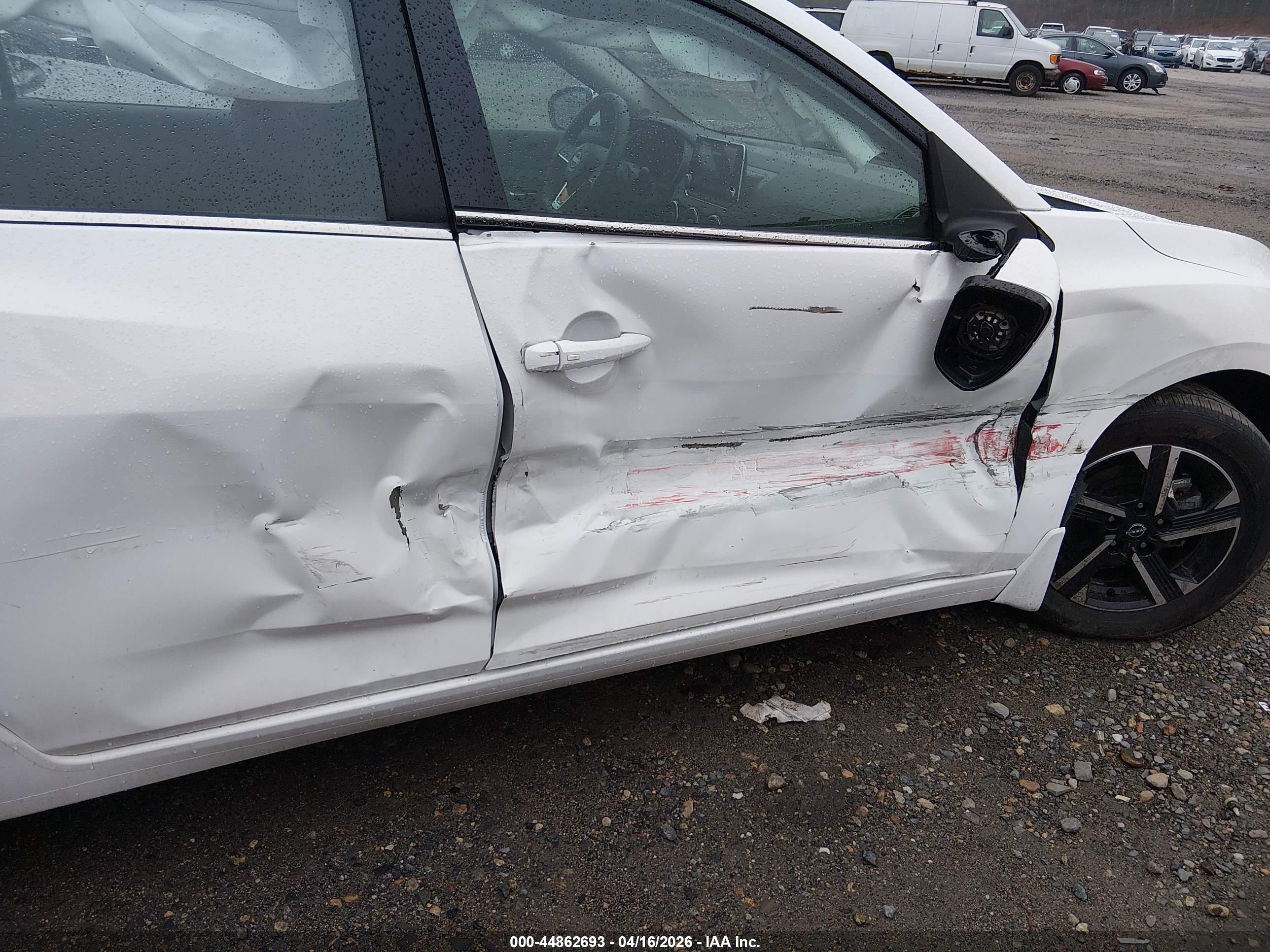 NISSAN SENTRA image 6