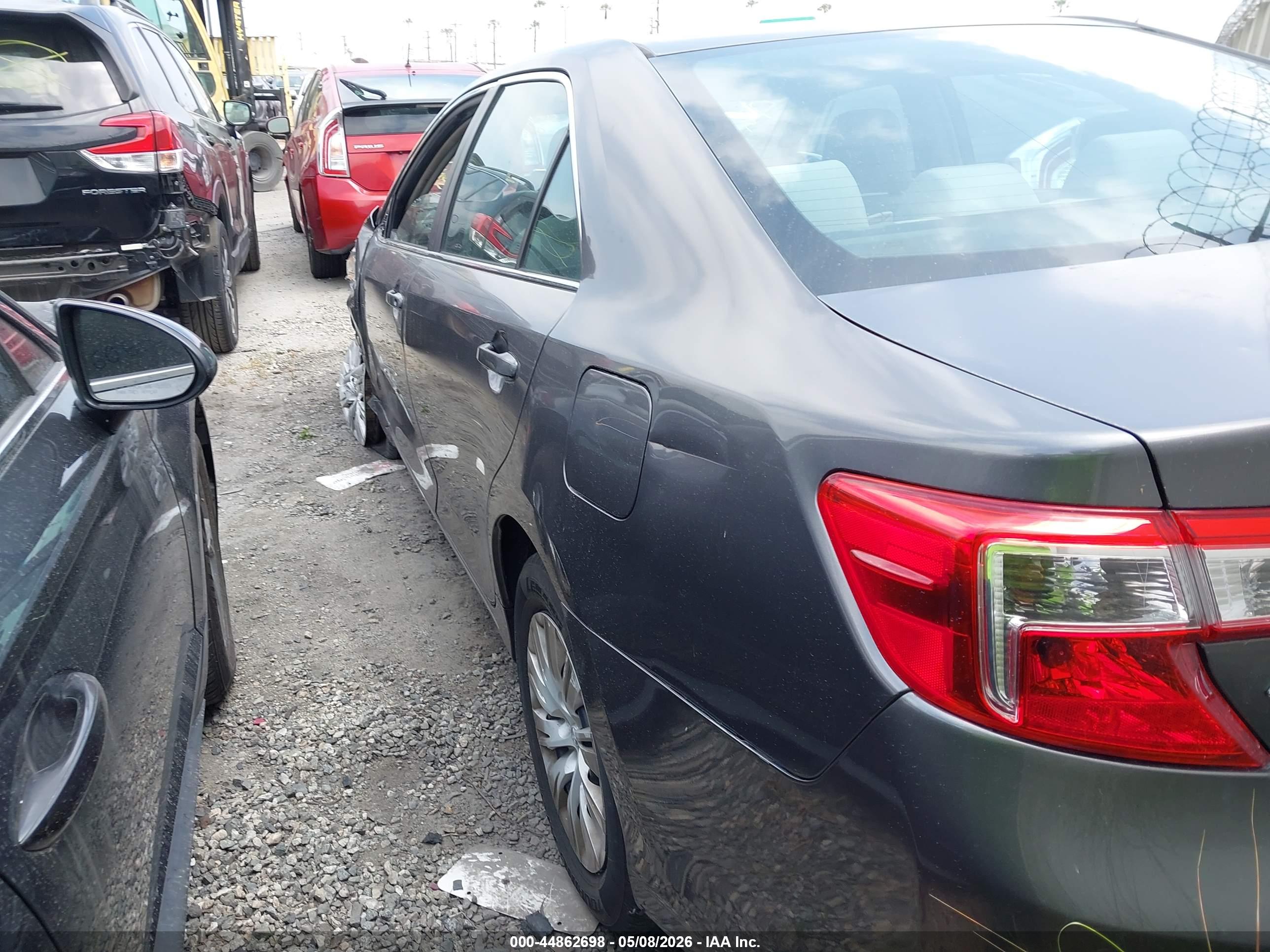 TOYOTA CAMRY image 3