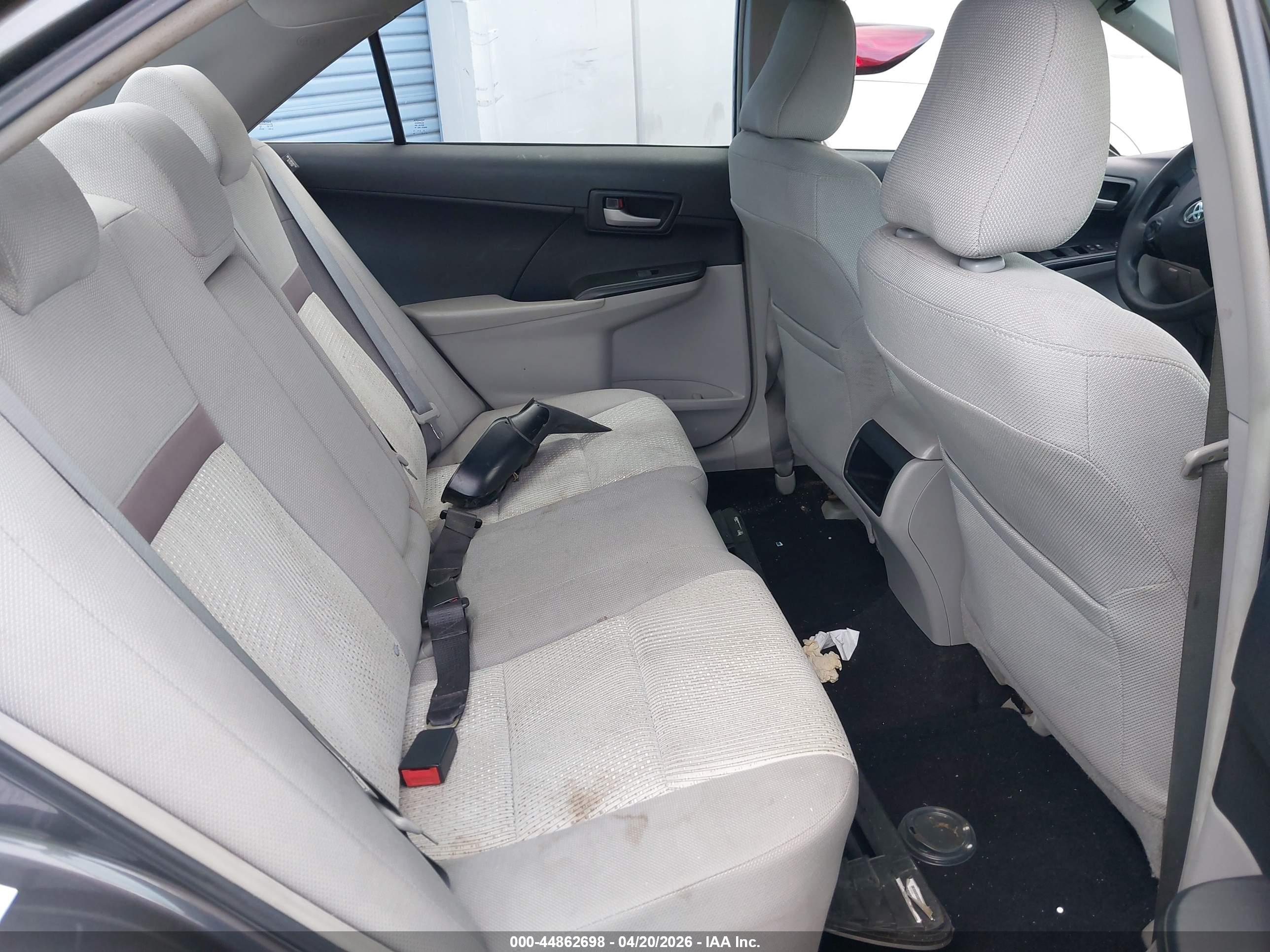 TOYOTA CAMRY image 8
