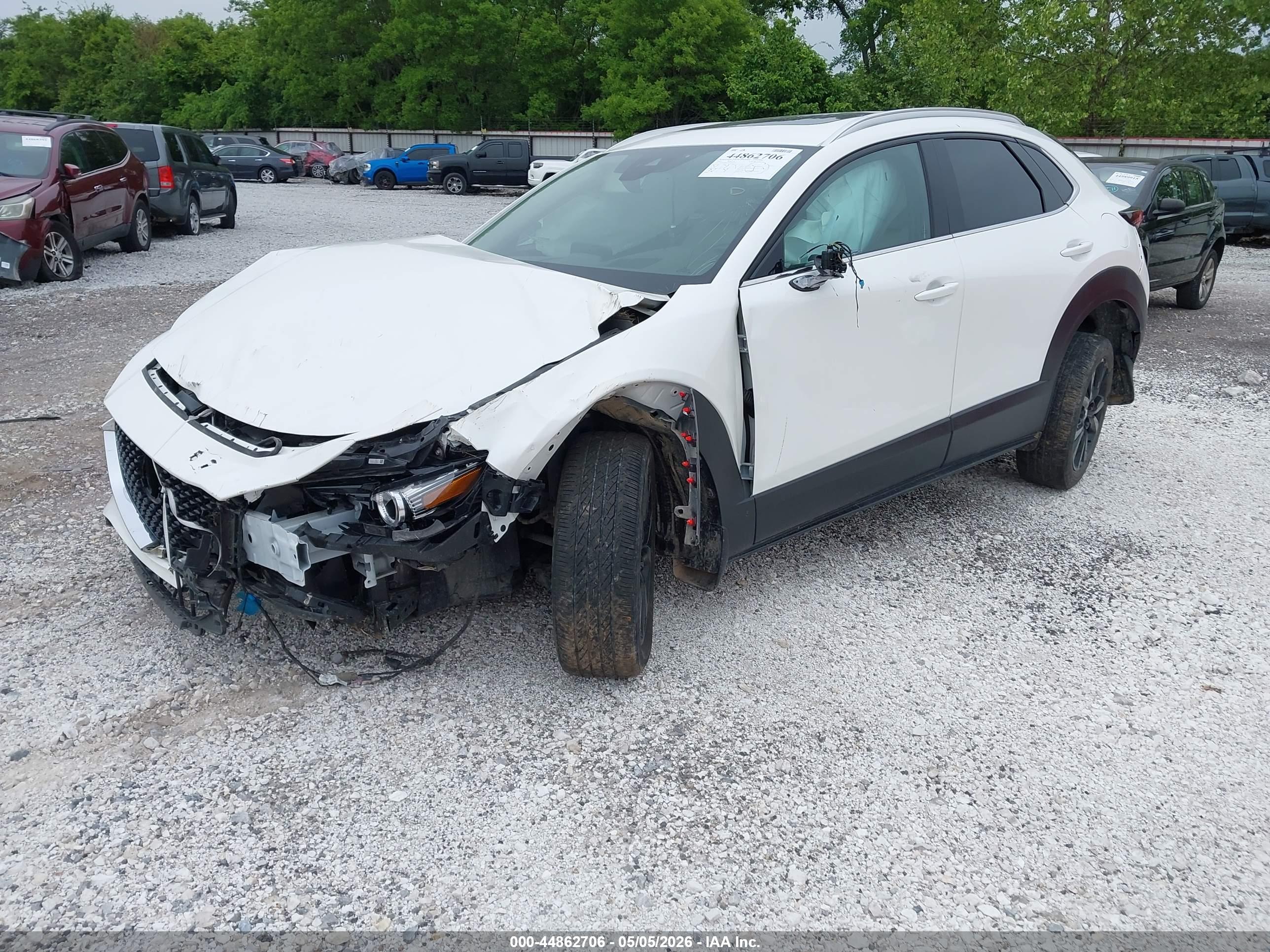 MAZDA CX-30 image 2