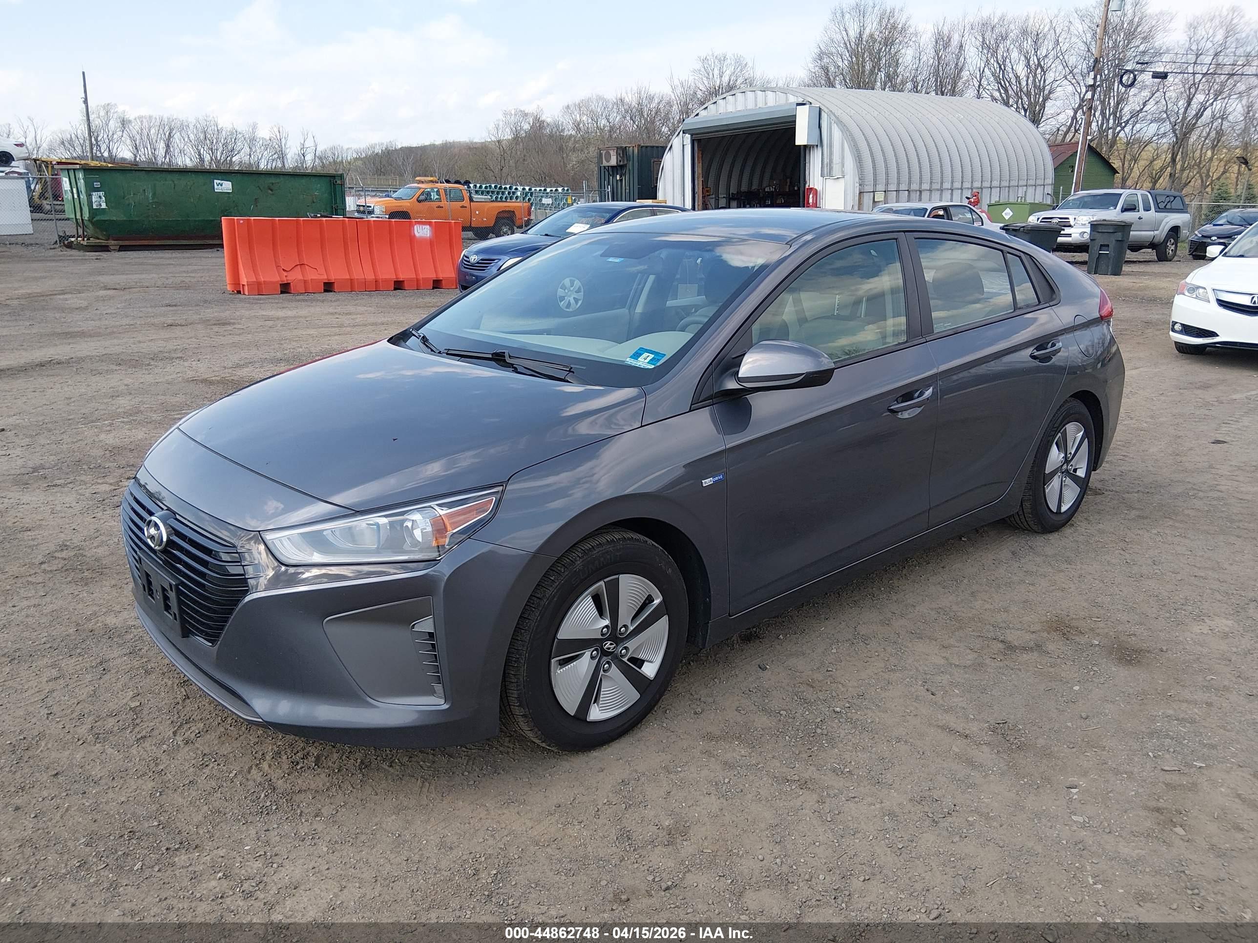 HYUNDAI IONIQ image 2