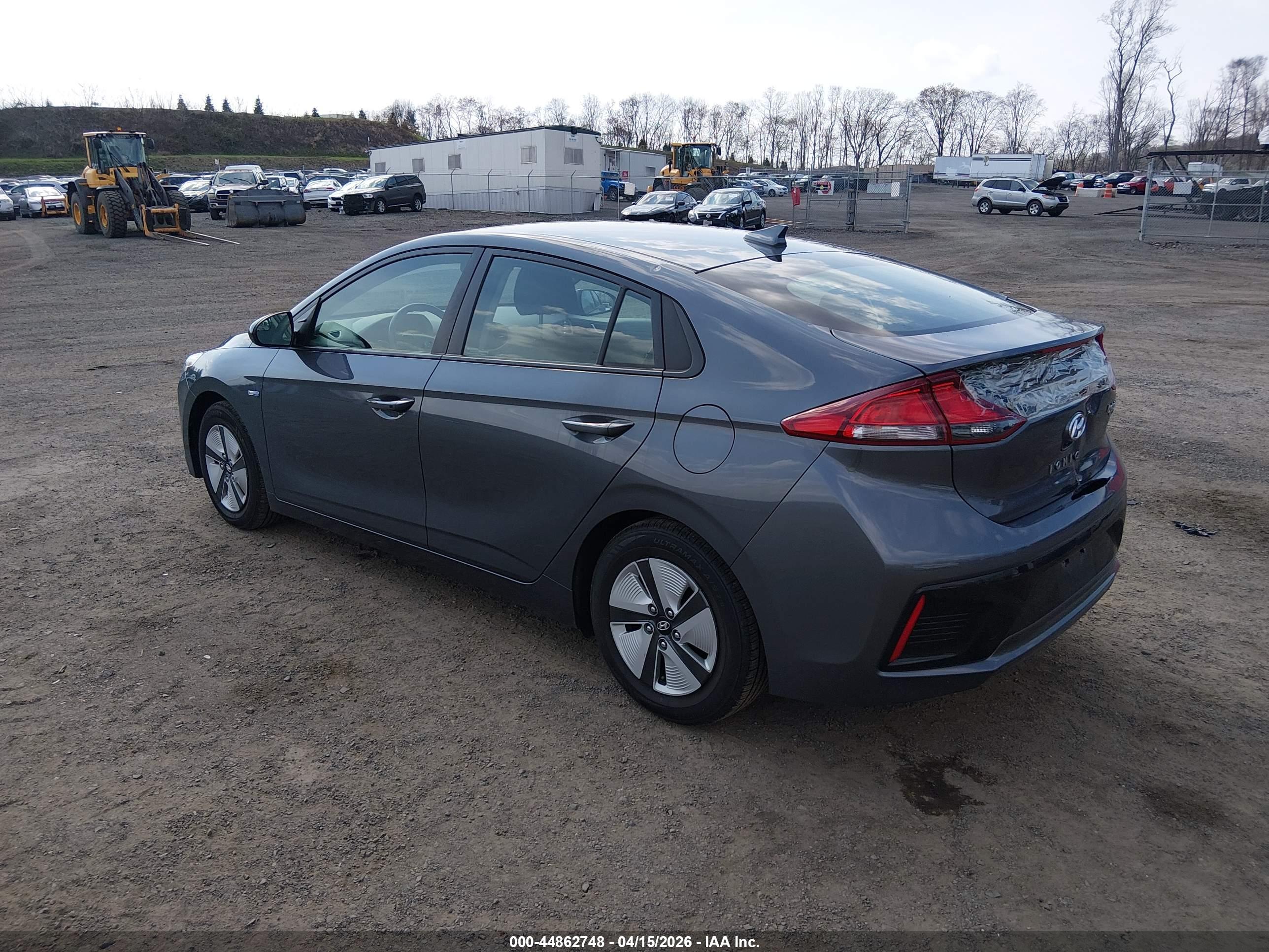 HYUNDAI IONIQ image 3