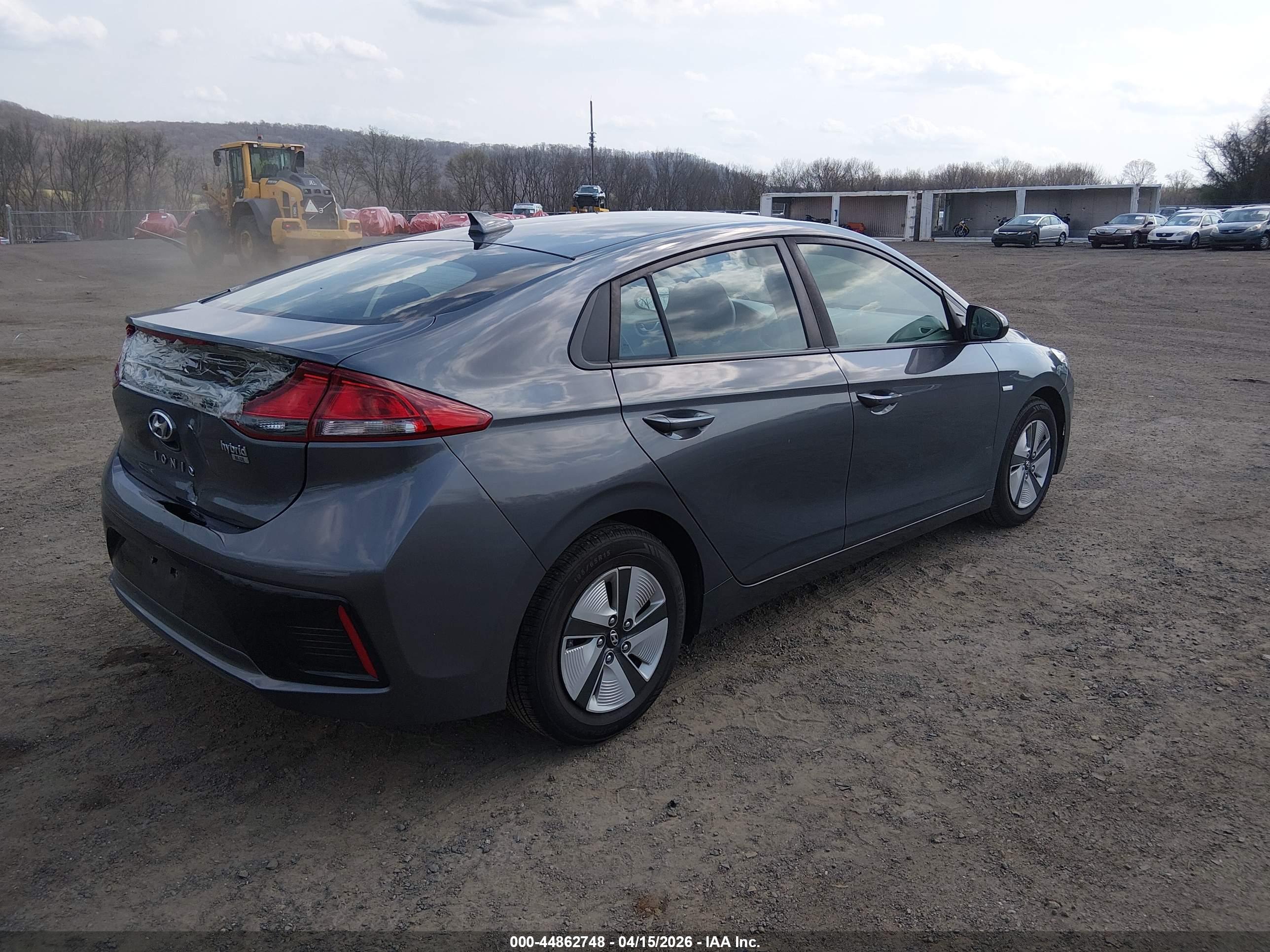HYUNDAI IONIQ image 4