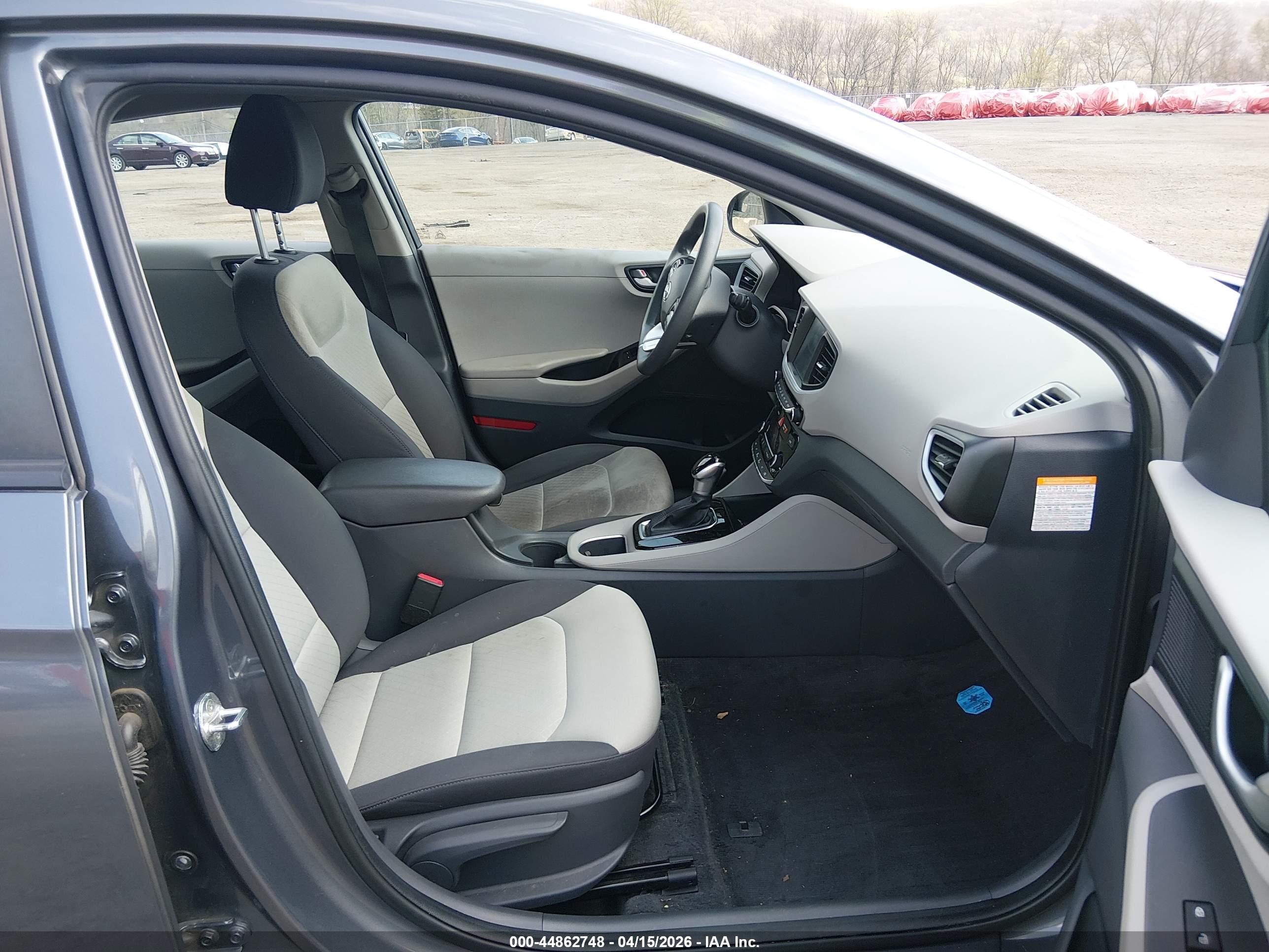 HYUNDAI IONIQ image 5