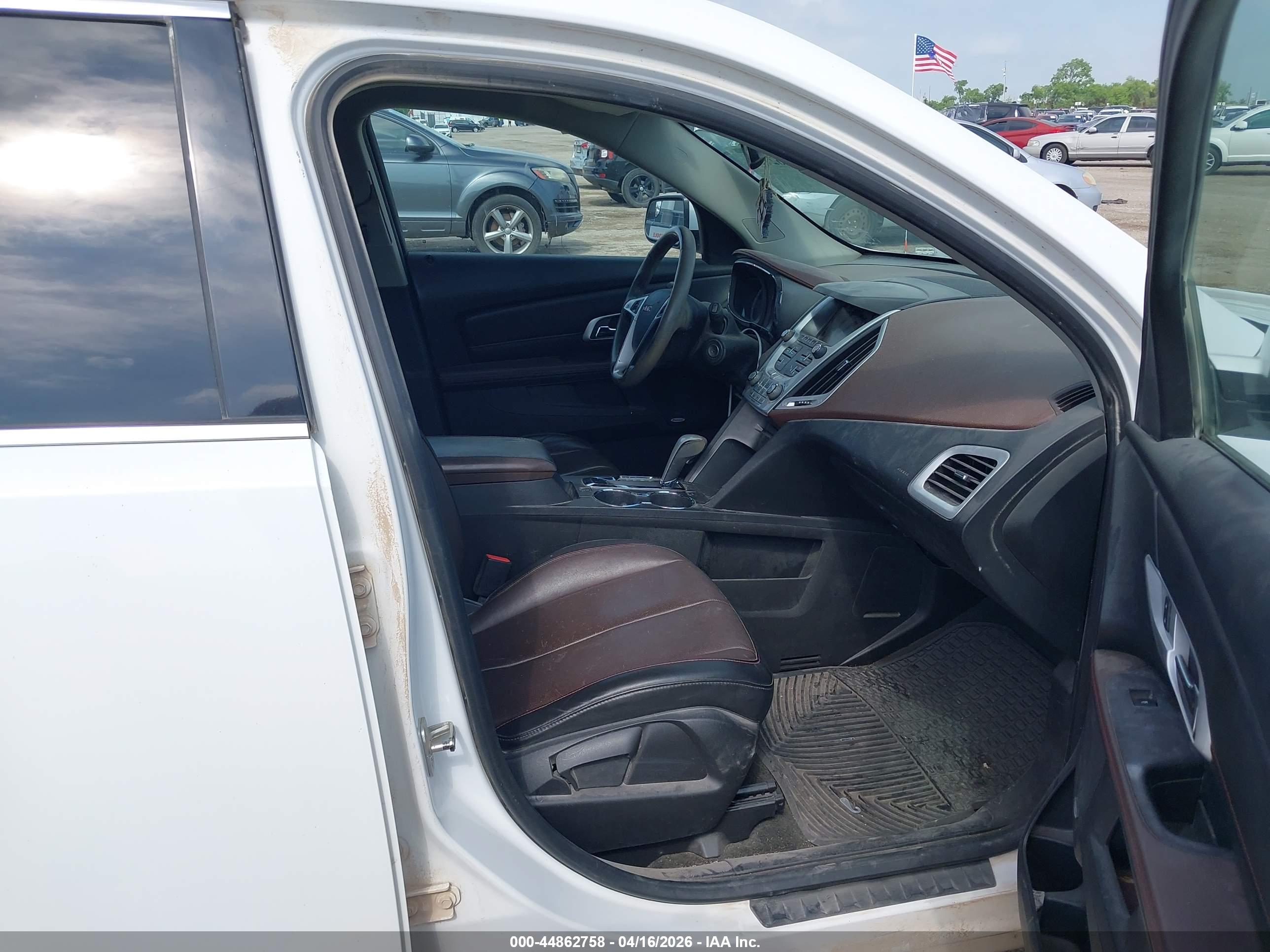 GMC TERRAIN image 5