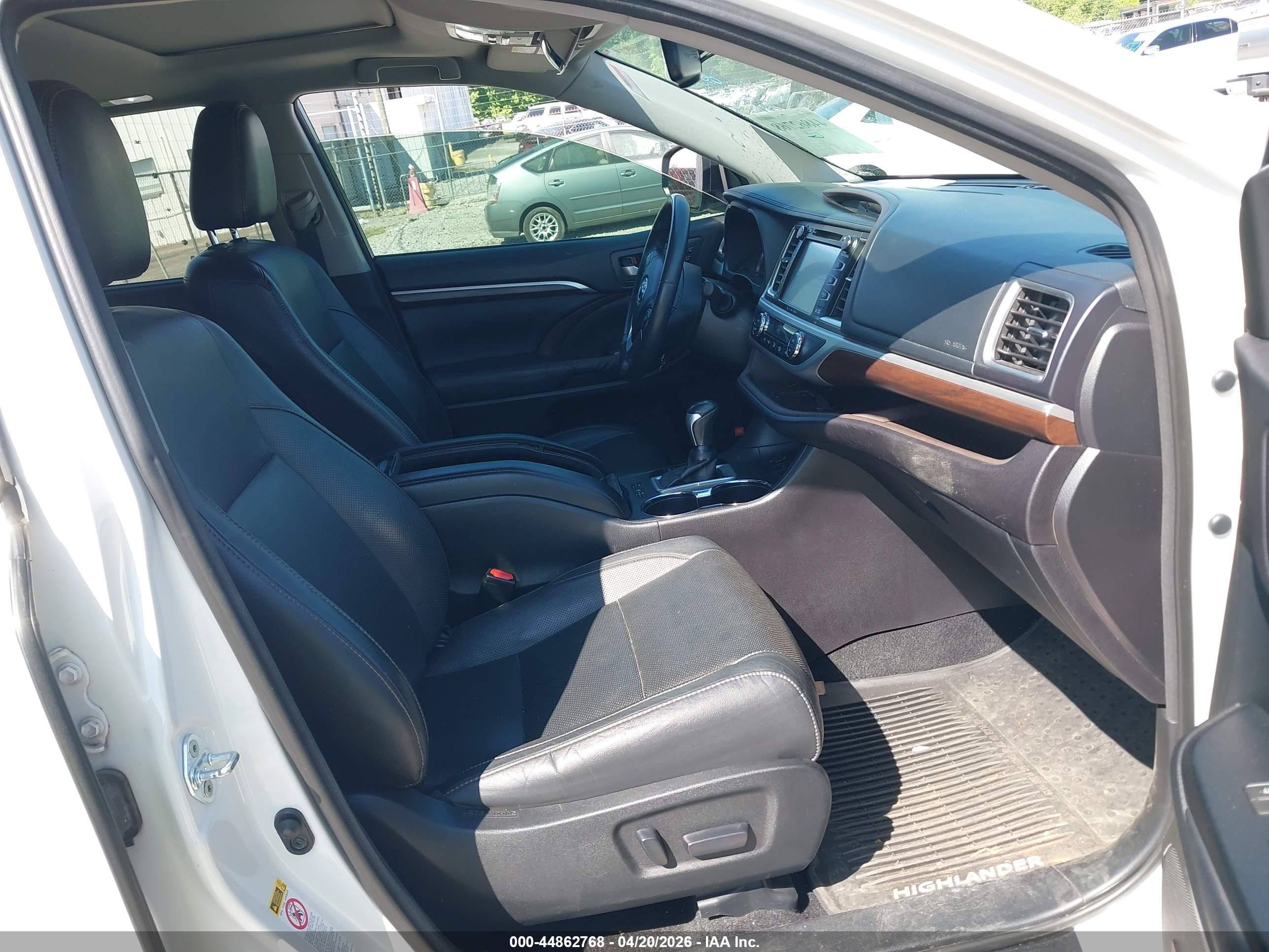 TOYOTA HIGHLANDER image 5