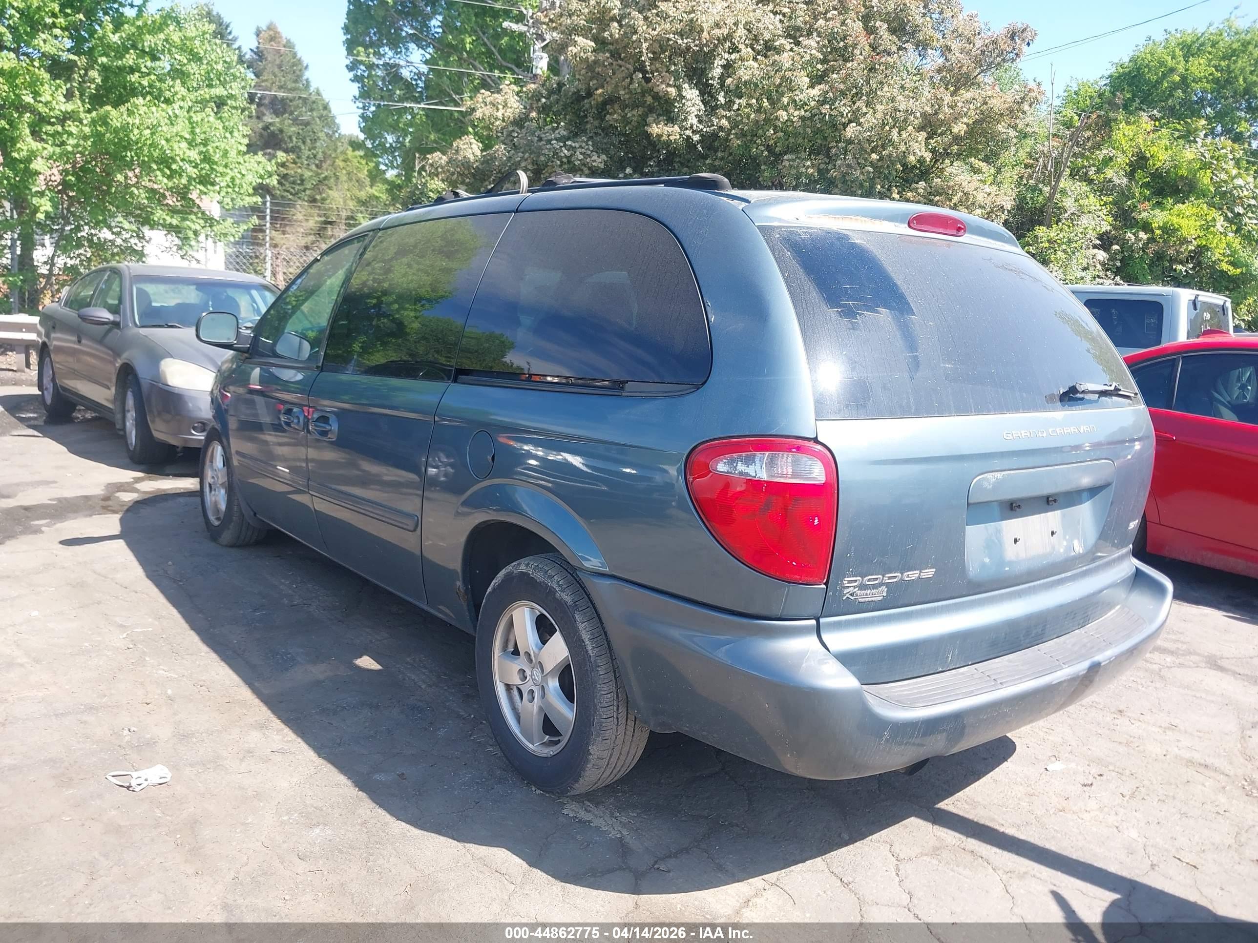 DODGE GRAND image 3