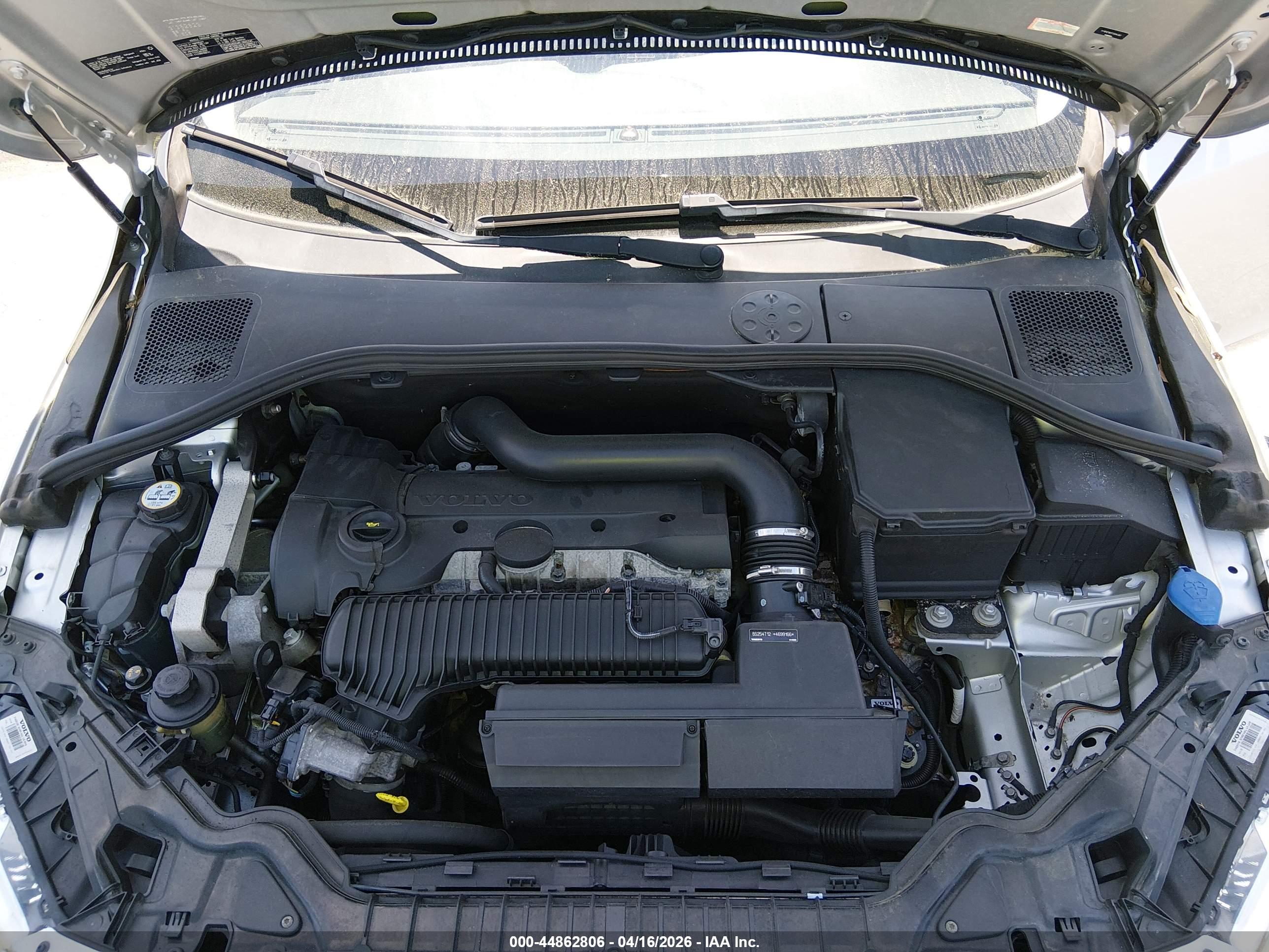 VOLVO S60 image 10