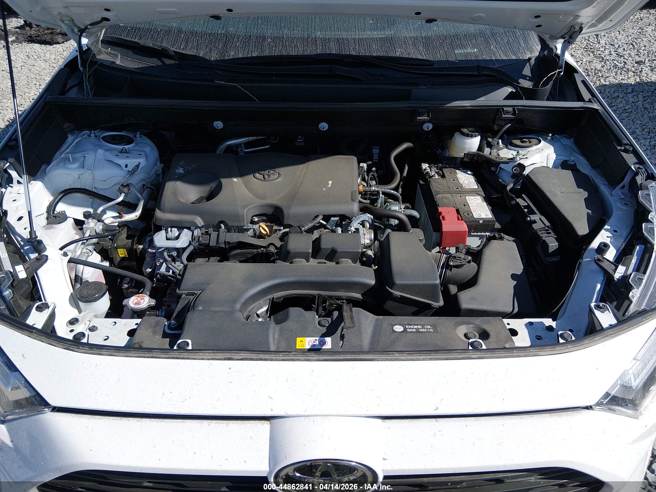 TOYOTA RAV4 image 10