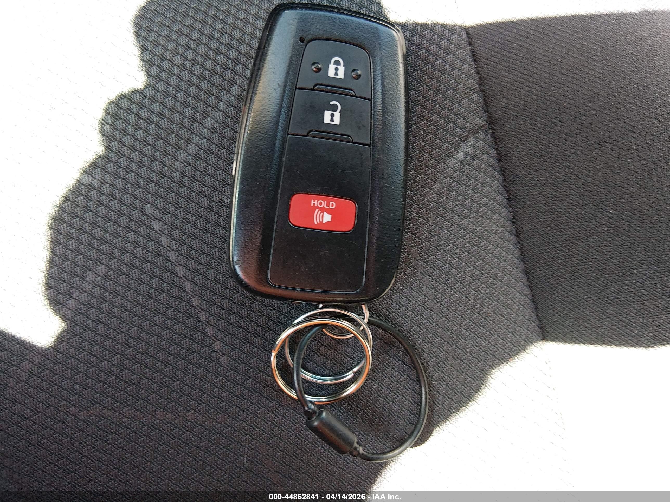 TOYOTA RAV4 image 11