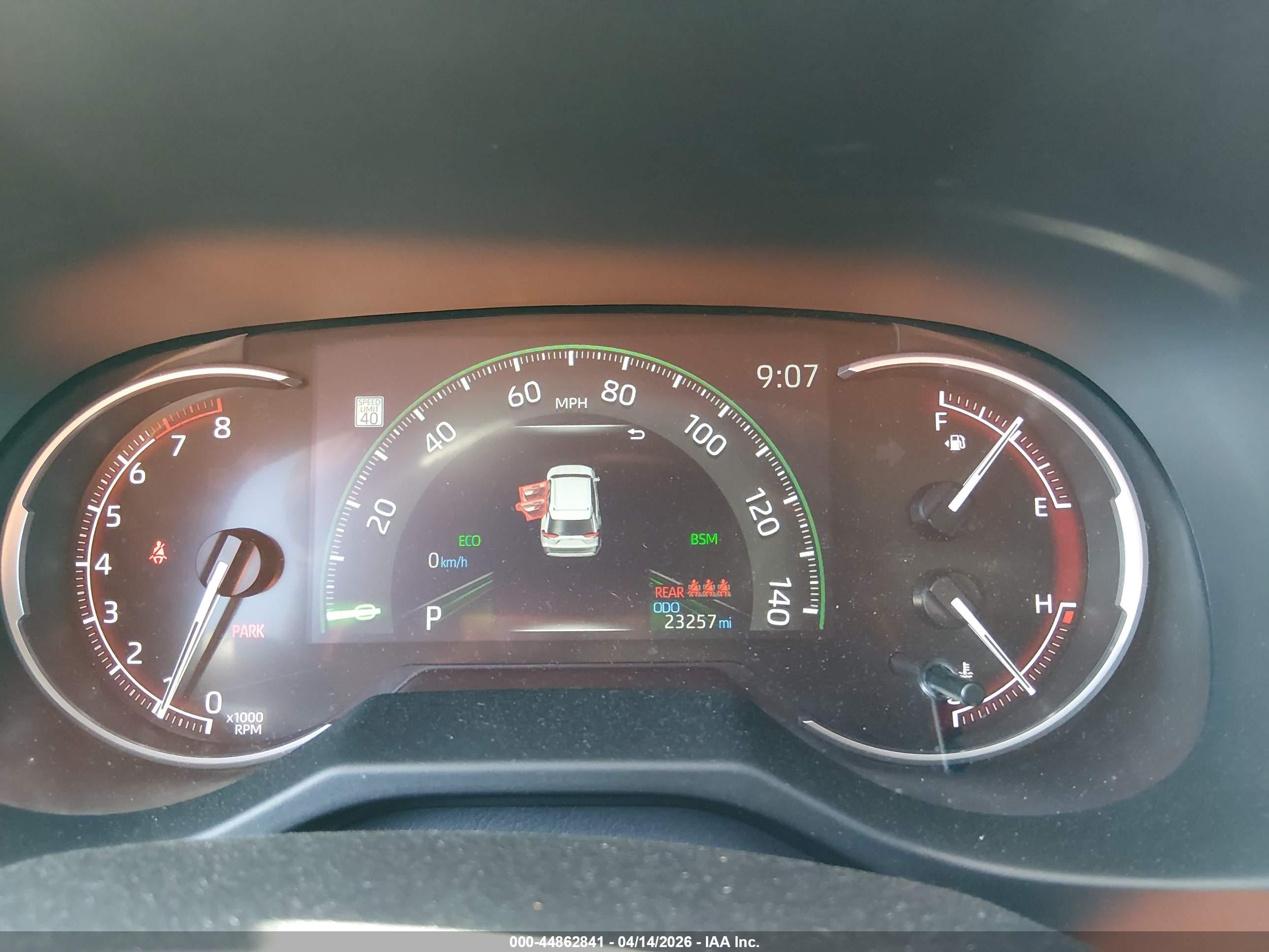 TOYOTA RAV4 image 7