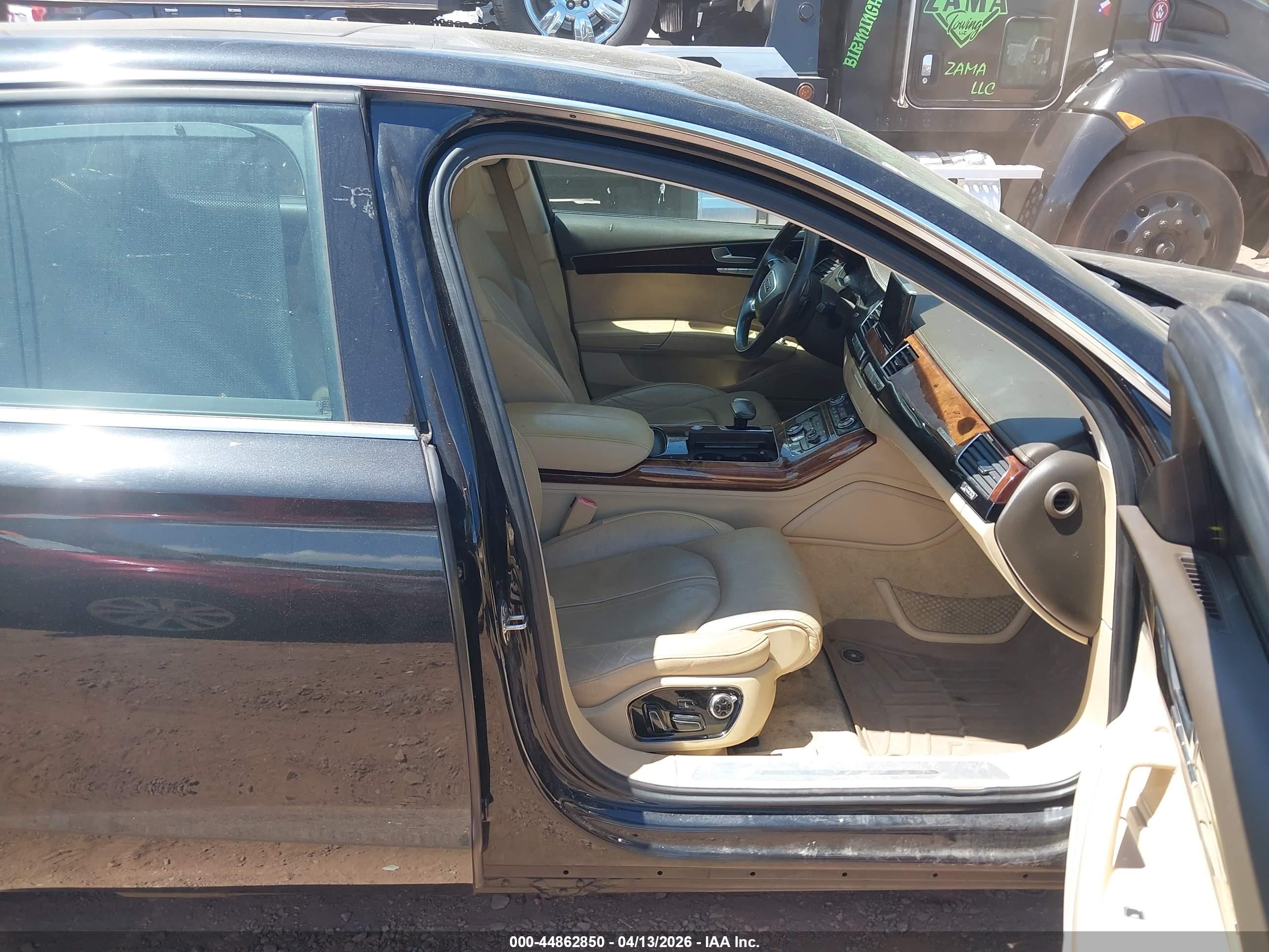 AUDI A8 image 5