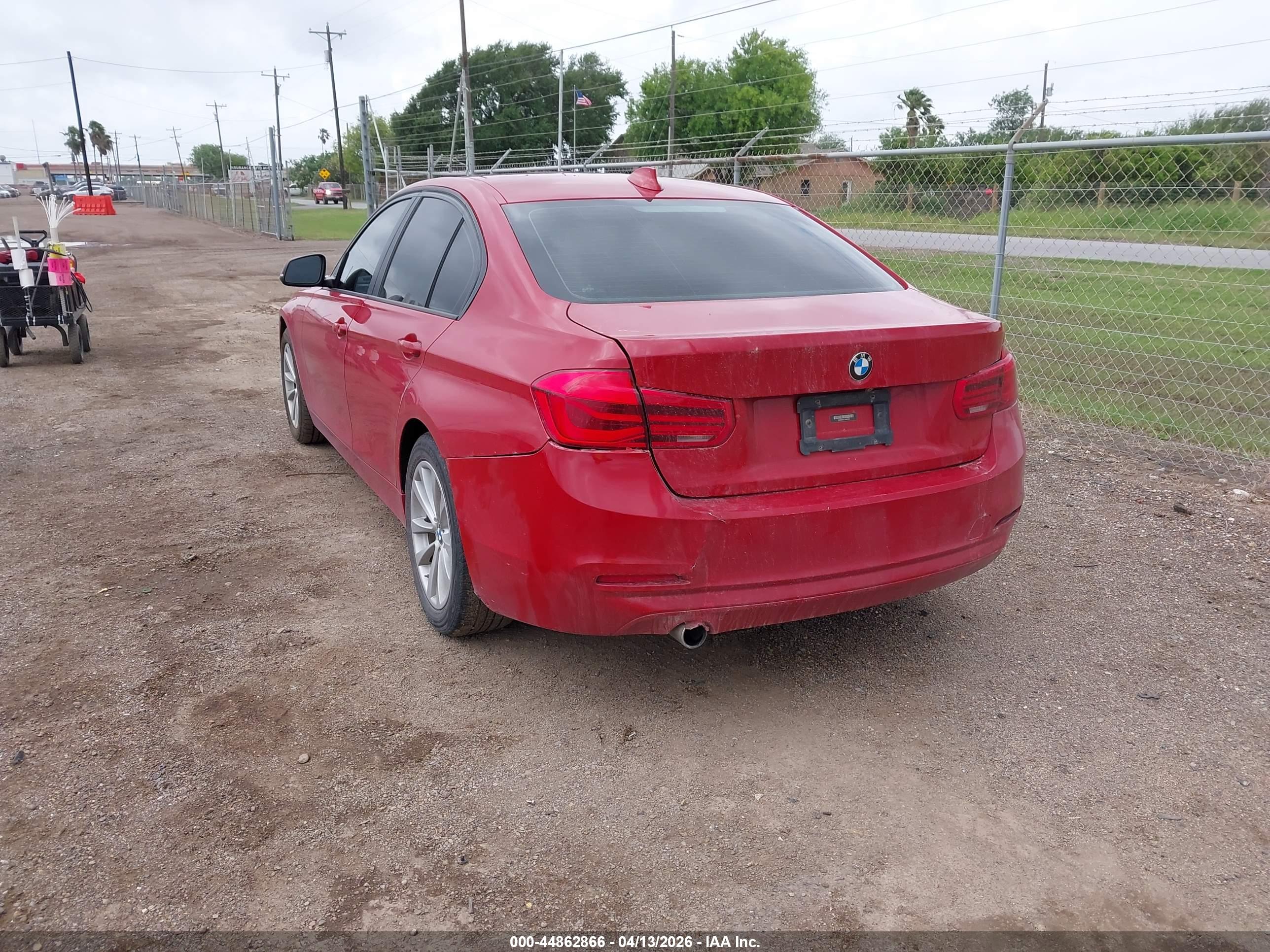 BMW 320I image 6