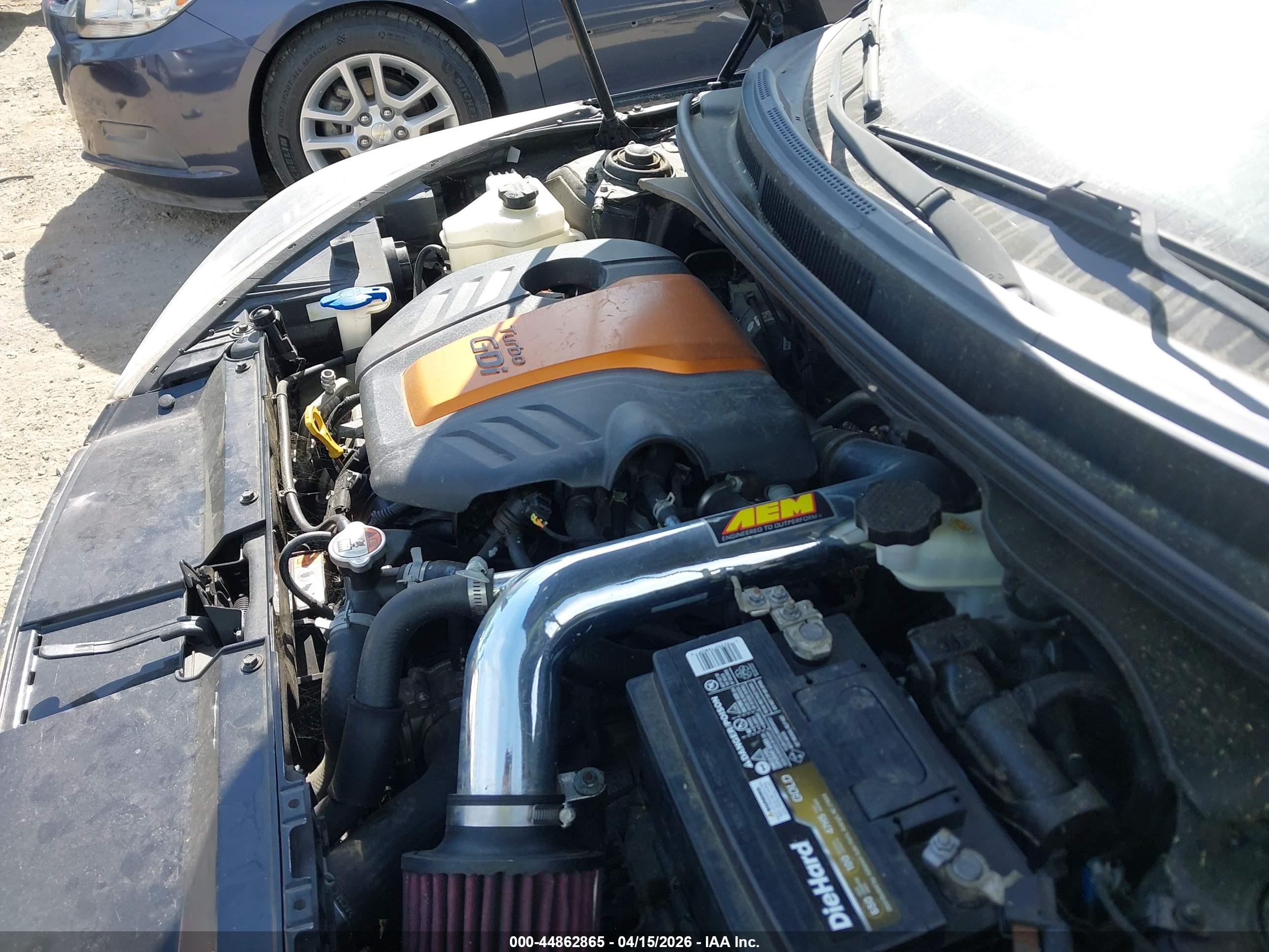 HYUNDAI VELOSTER image 10