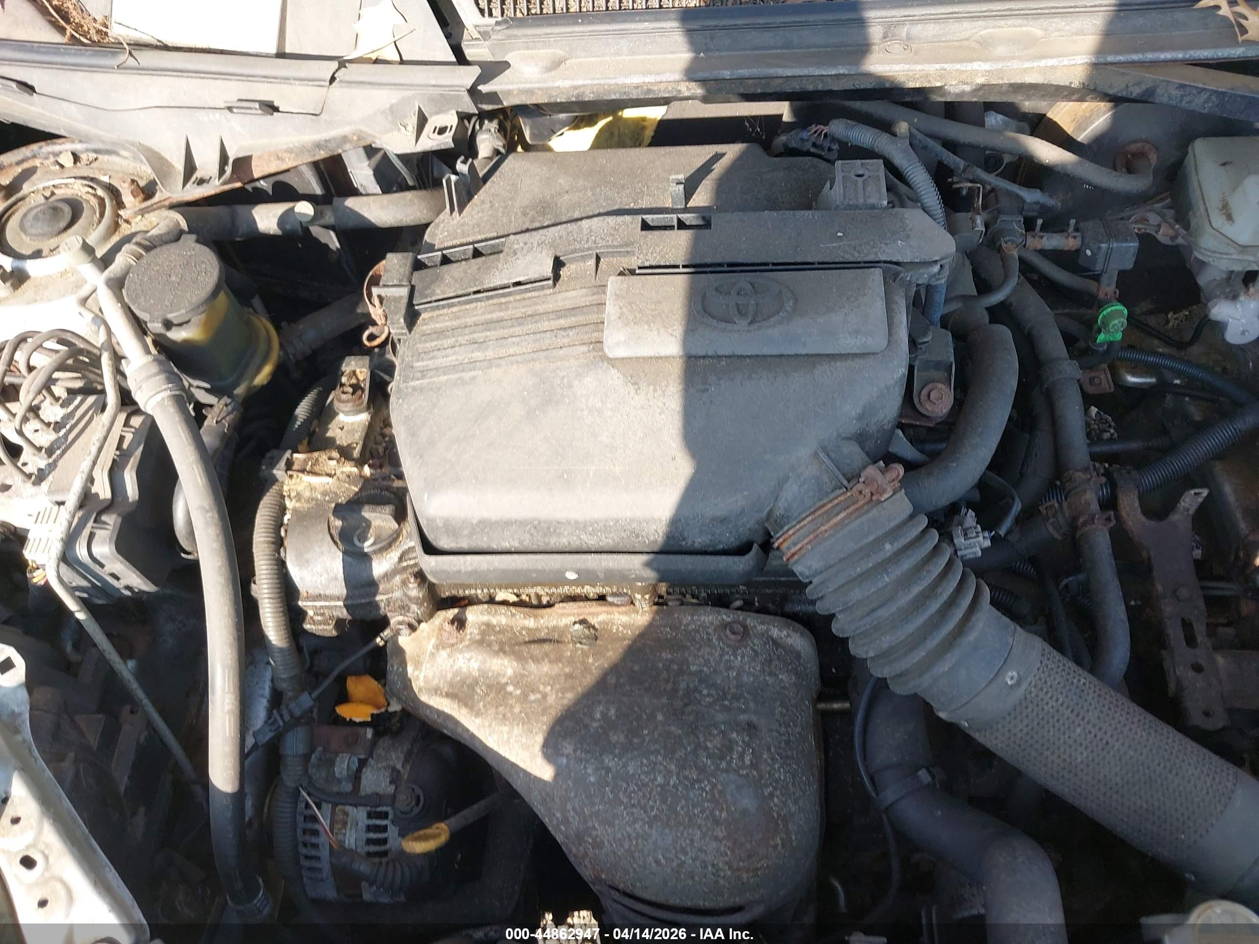 TOYOTA RAV4 image 10