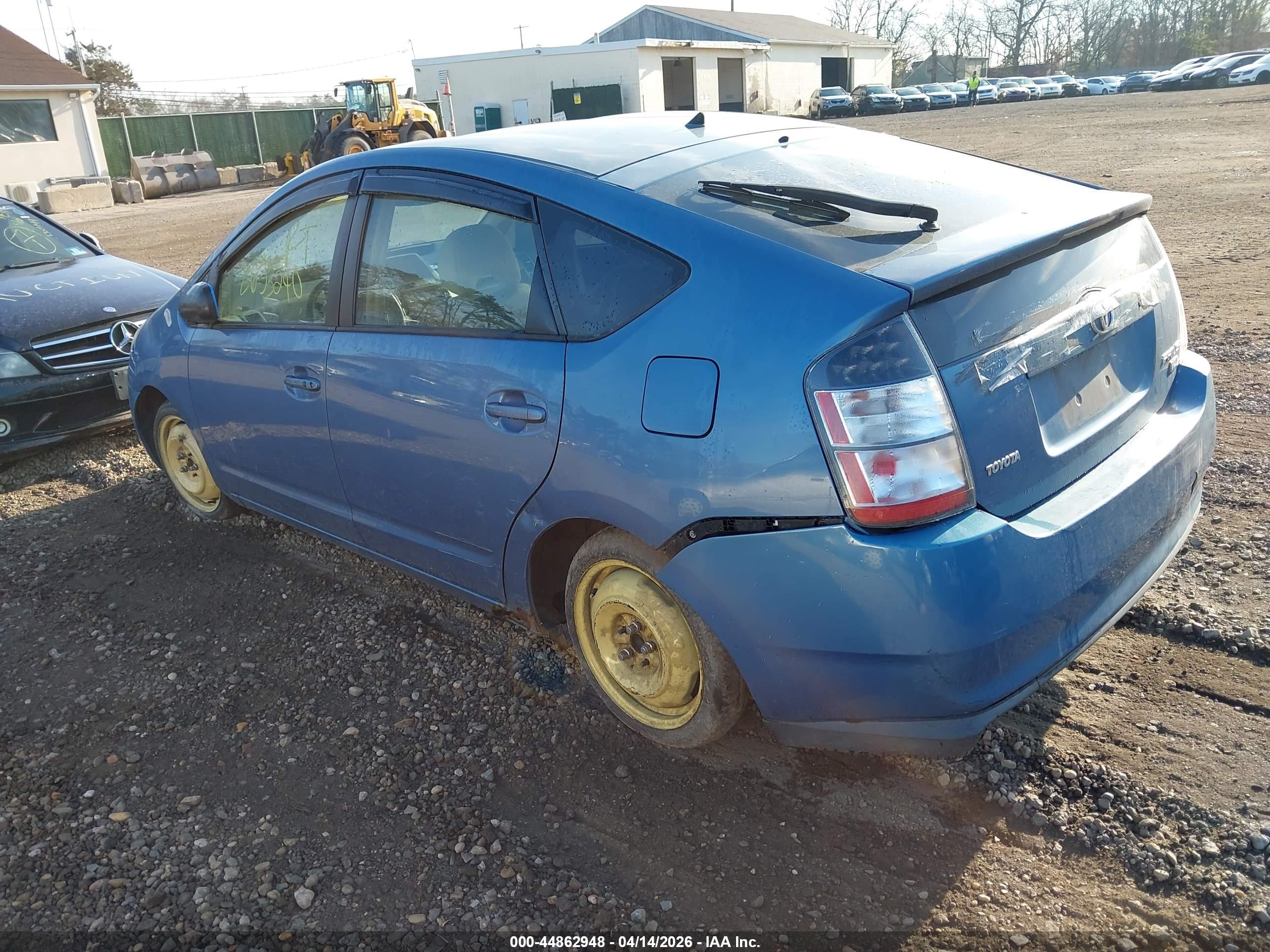 TOYOTA PRIUS image 3