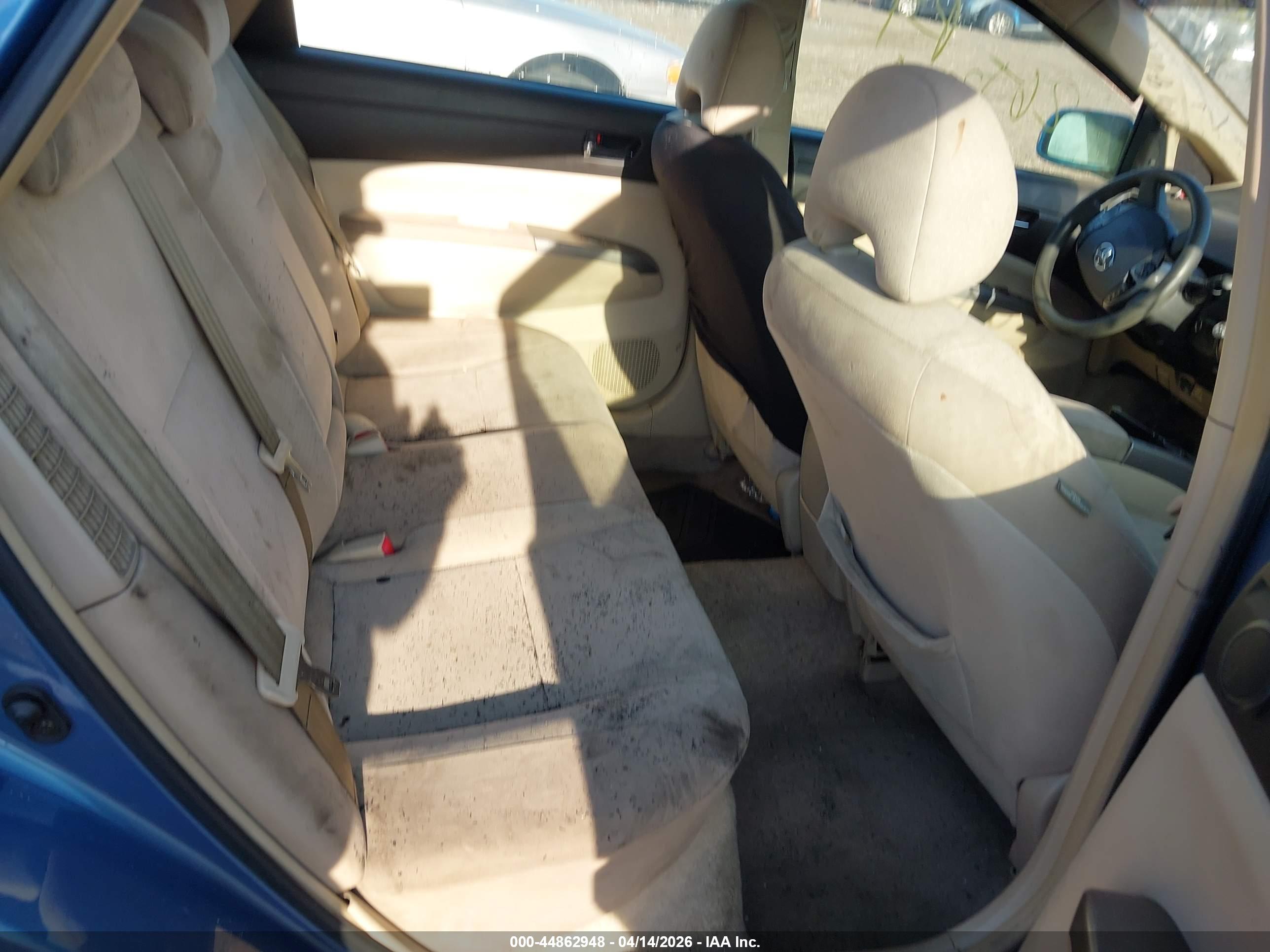 TOYOTA PRIUS image 8