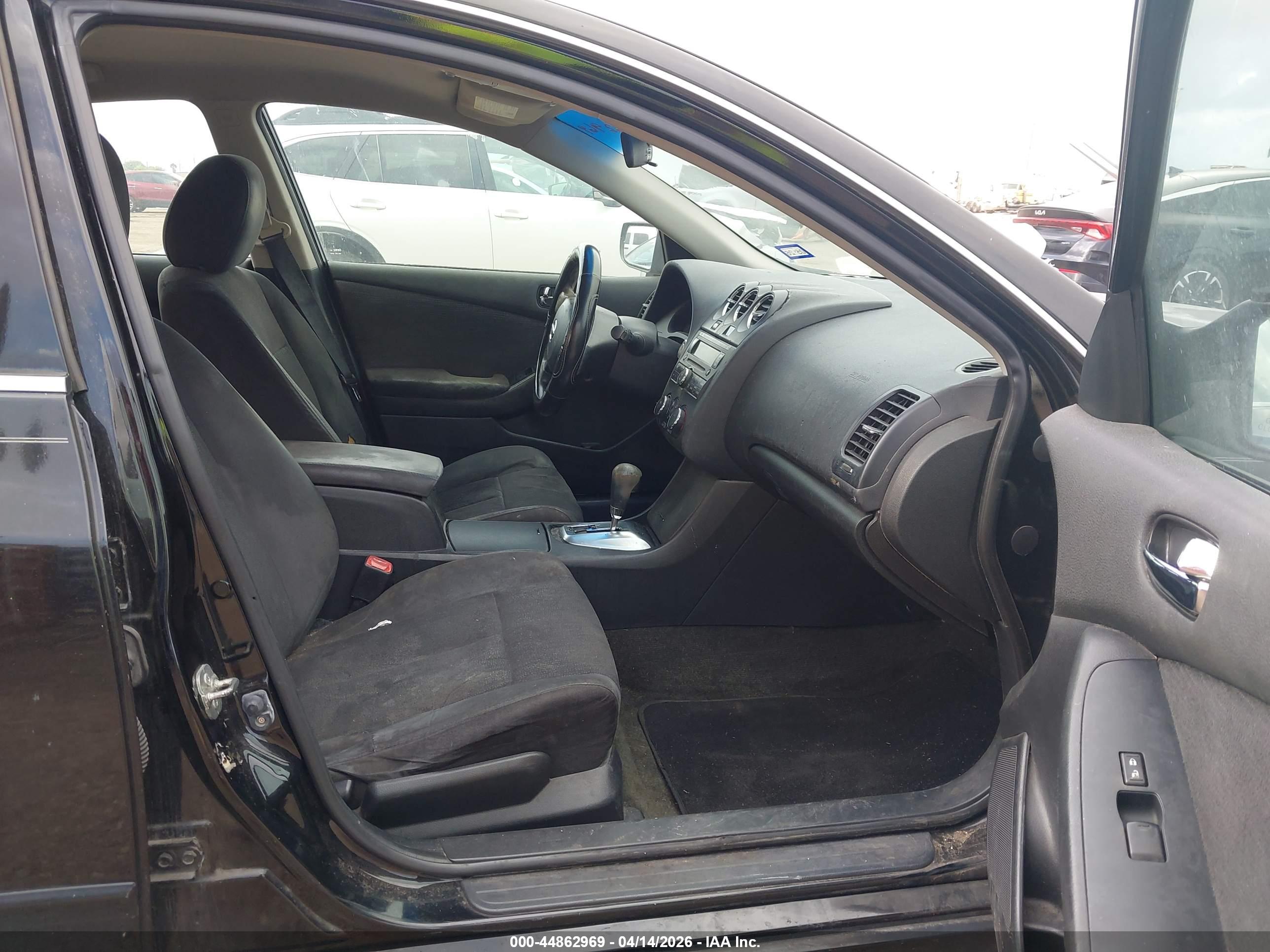 NISSAN ALTIMA image 5
