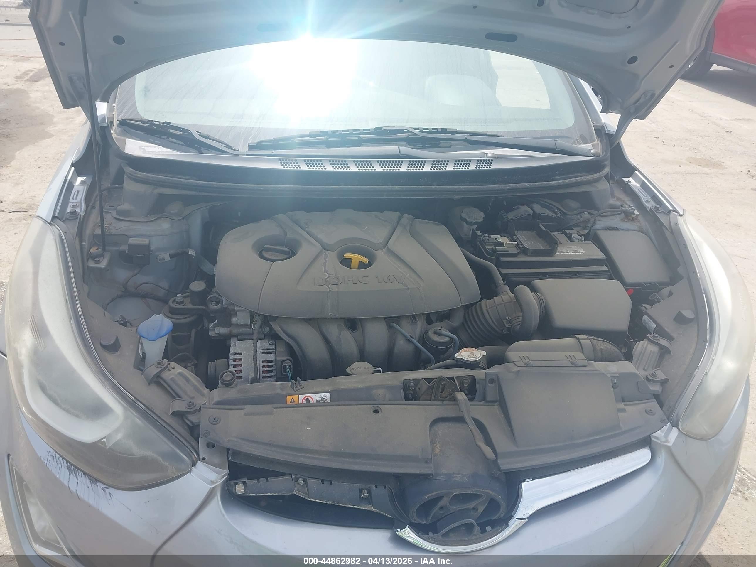 HYUNDAI ELANTRA image 10