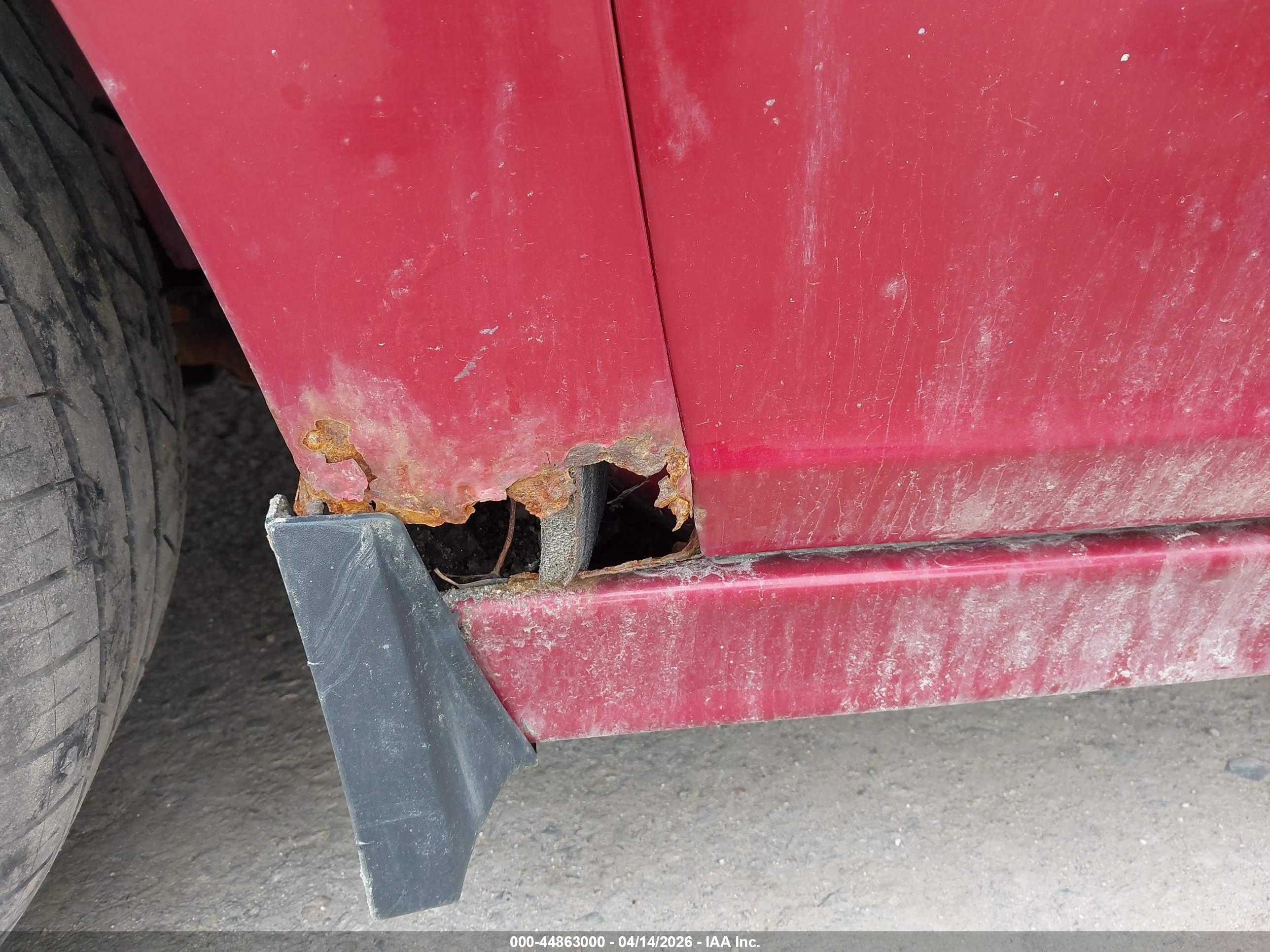 BUICK LUCERNE image 6