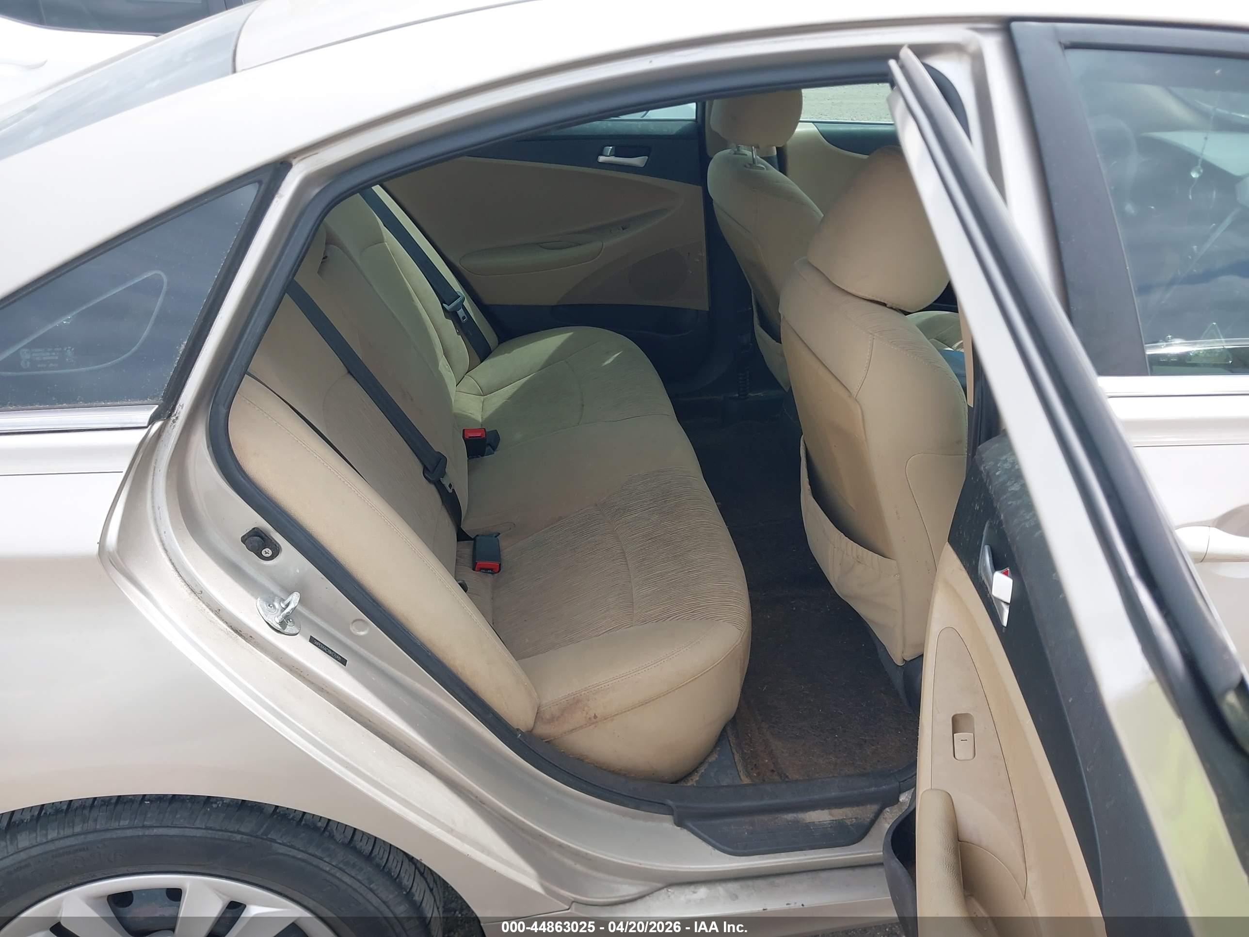 HYUNDAI SONATA image 8