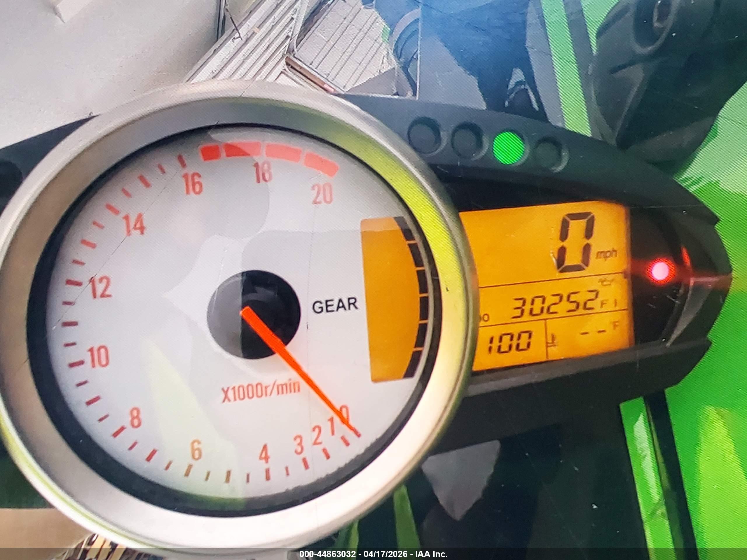KAWASAKI ZX600 image 7