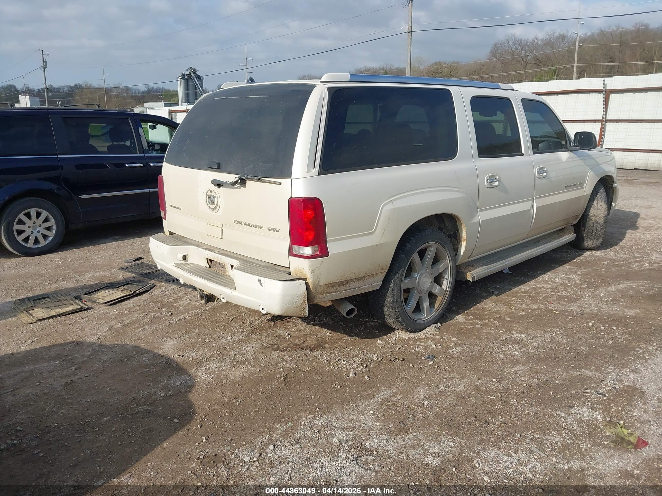 CADILLAC ESCALADE image 4
