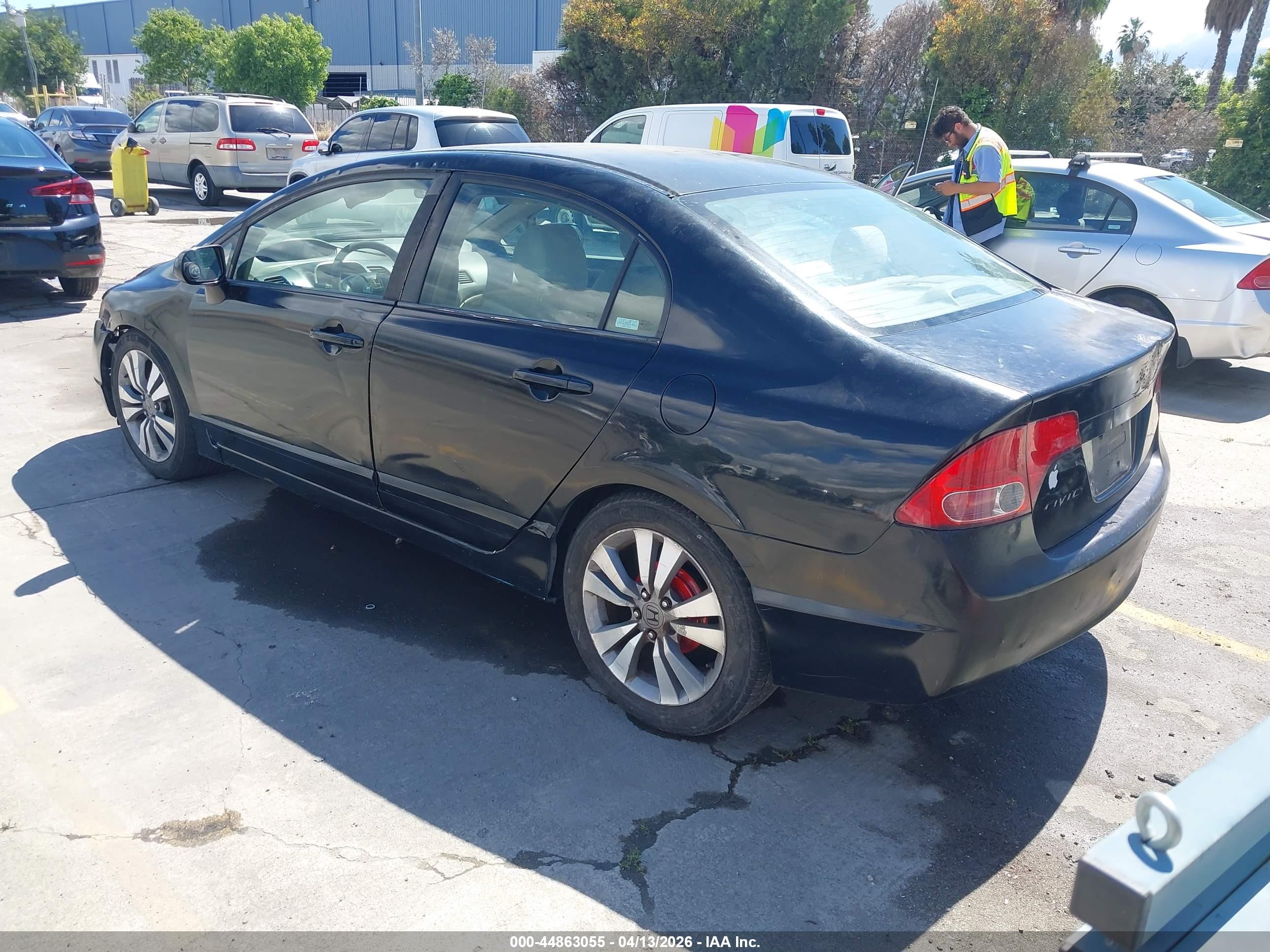 HONDA CIVIC image 3