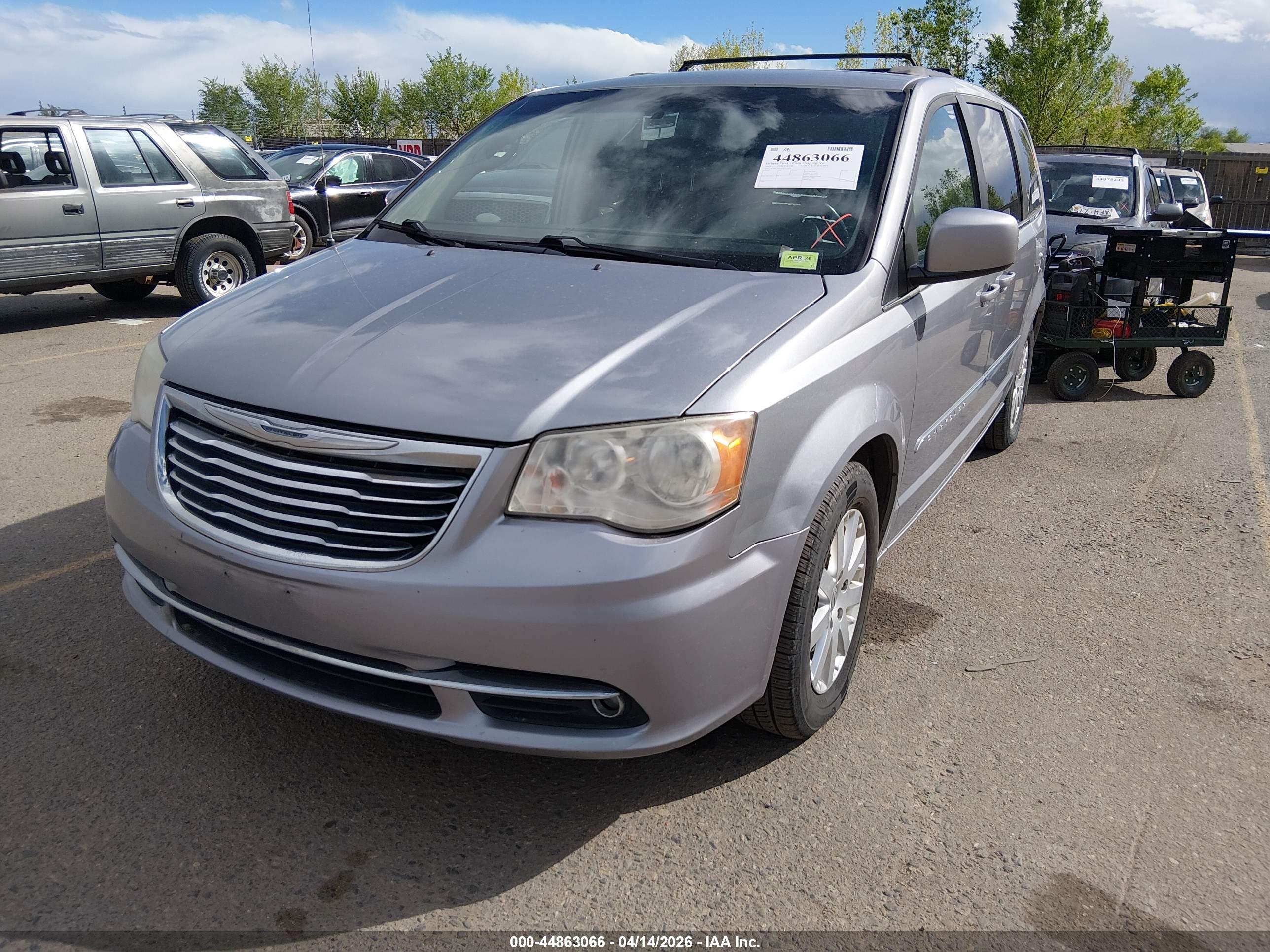 CHRYSLER TOWN image 2
