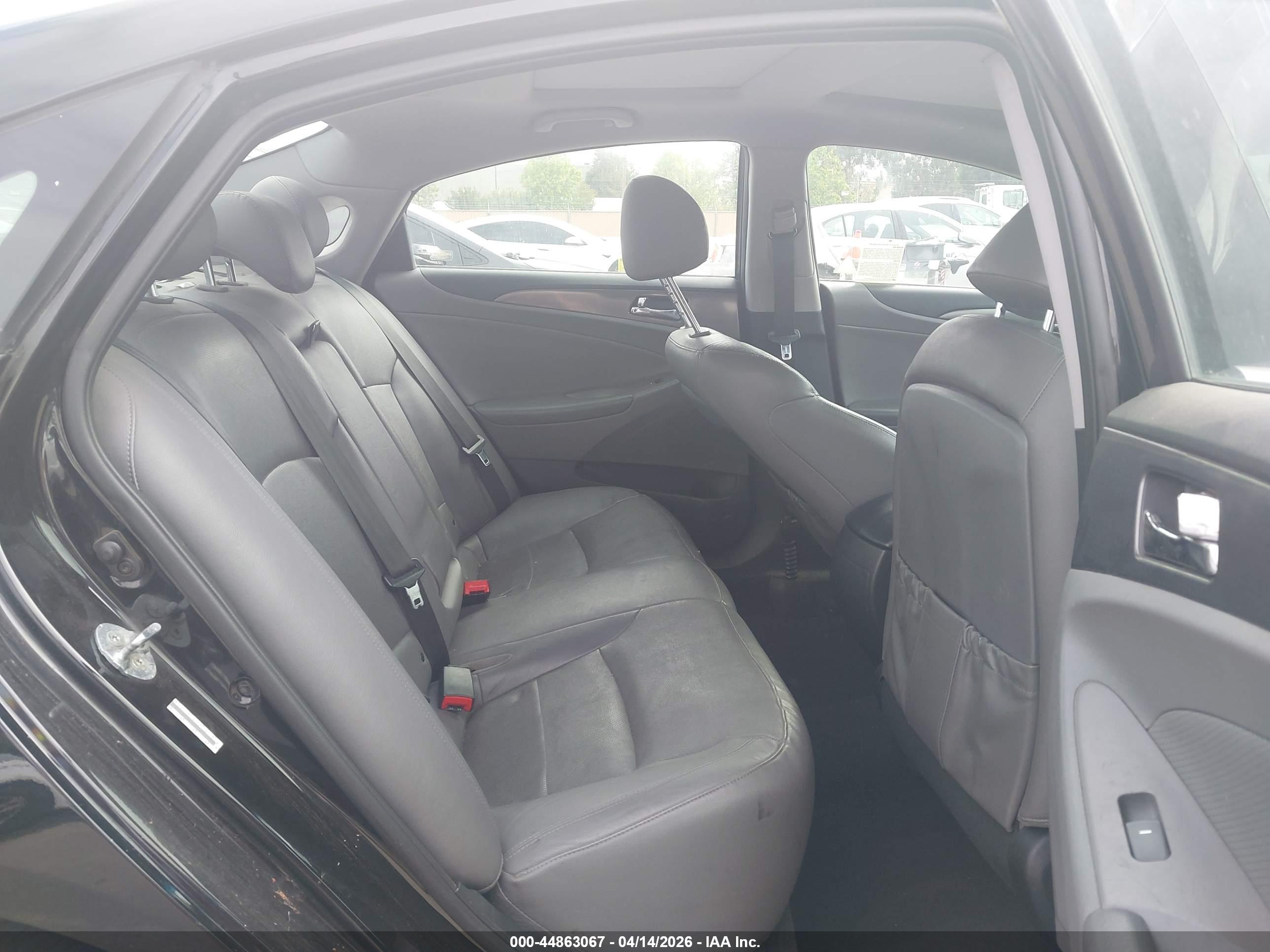 HYUNDAI SONATA image 8