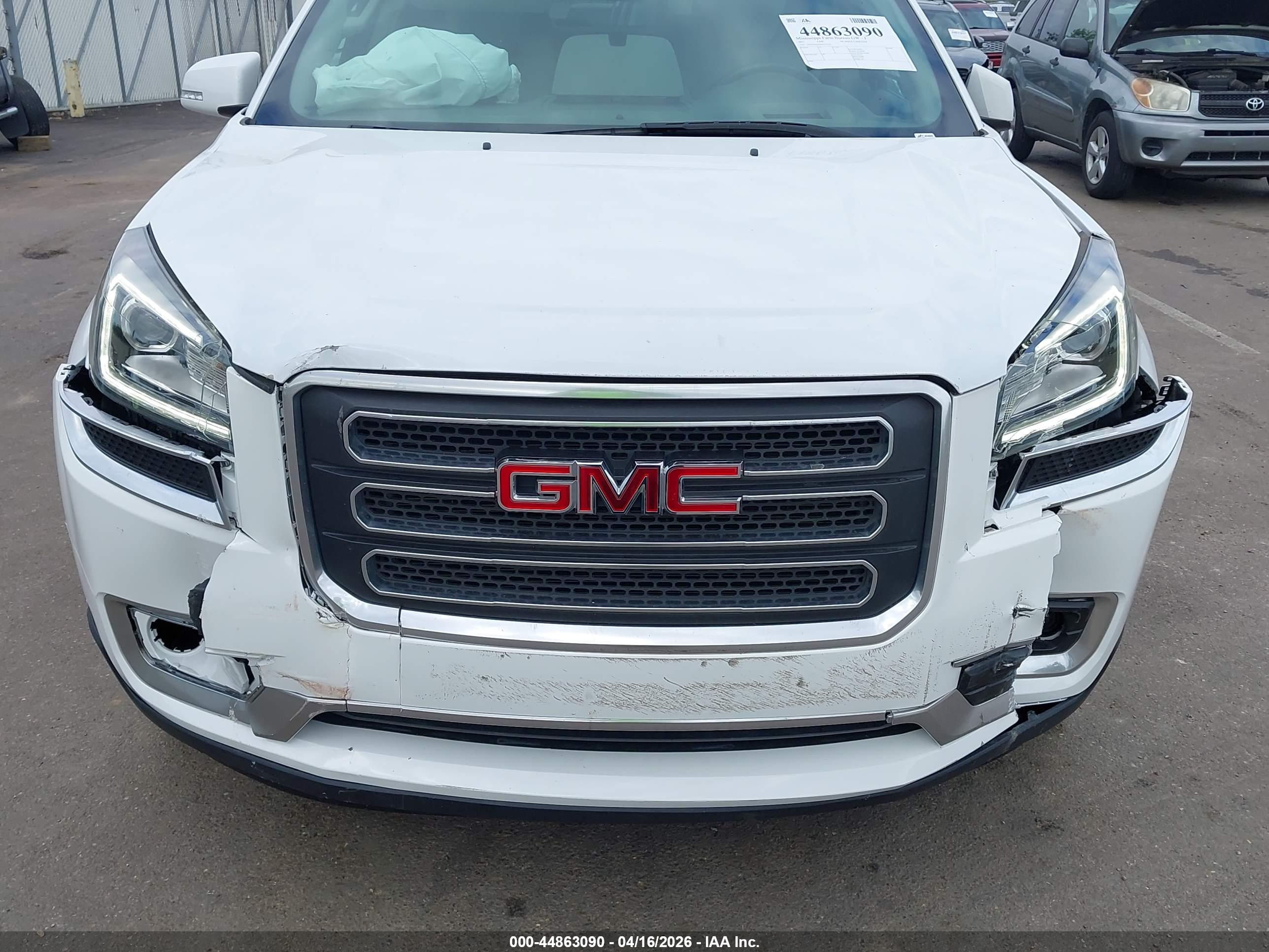 GMC ACADIA image 6