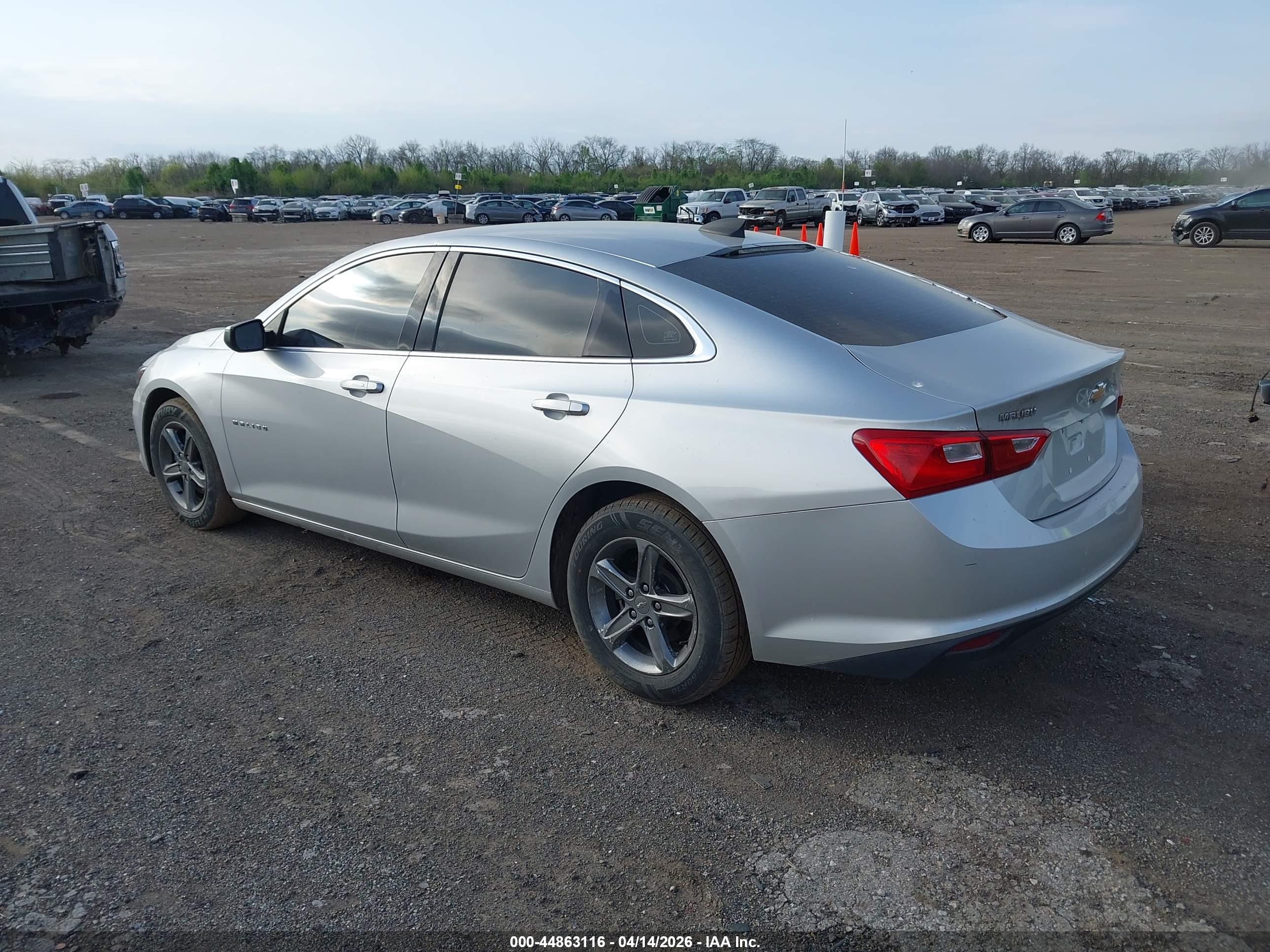 CHEVROLET MALIBU image 3