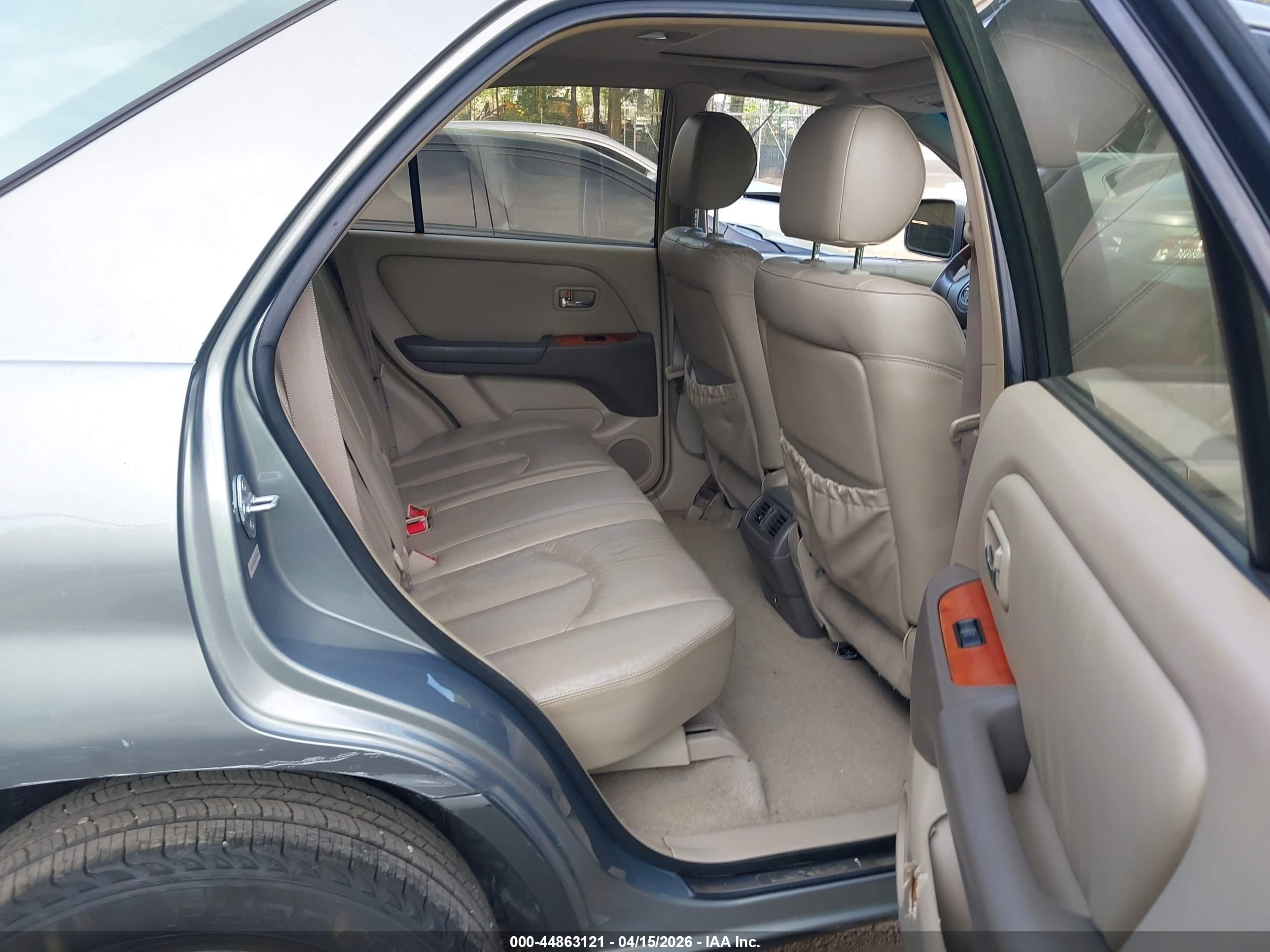 LEXUS RX image 8