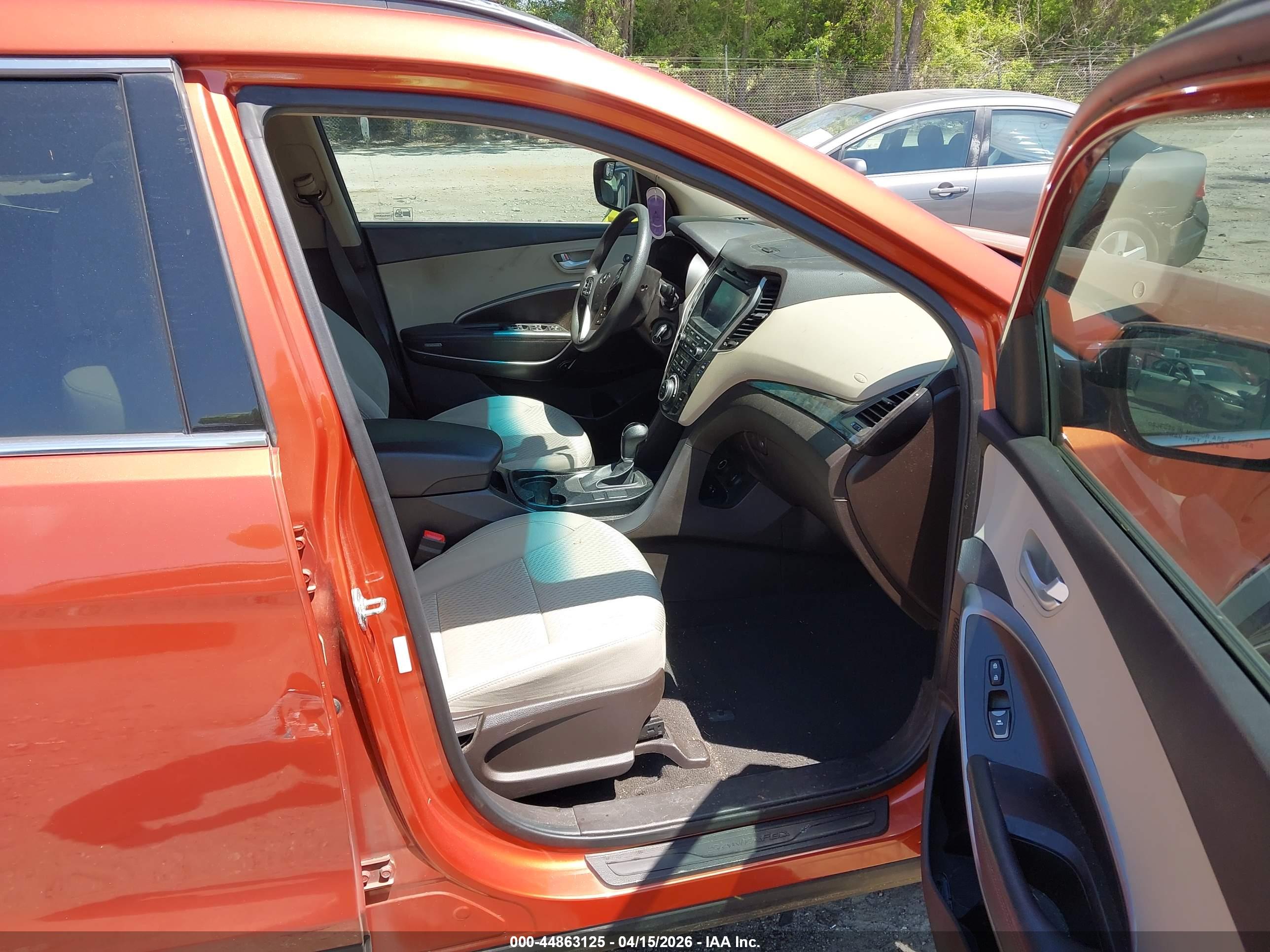 HYUNDAI SANTA image 5