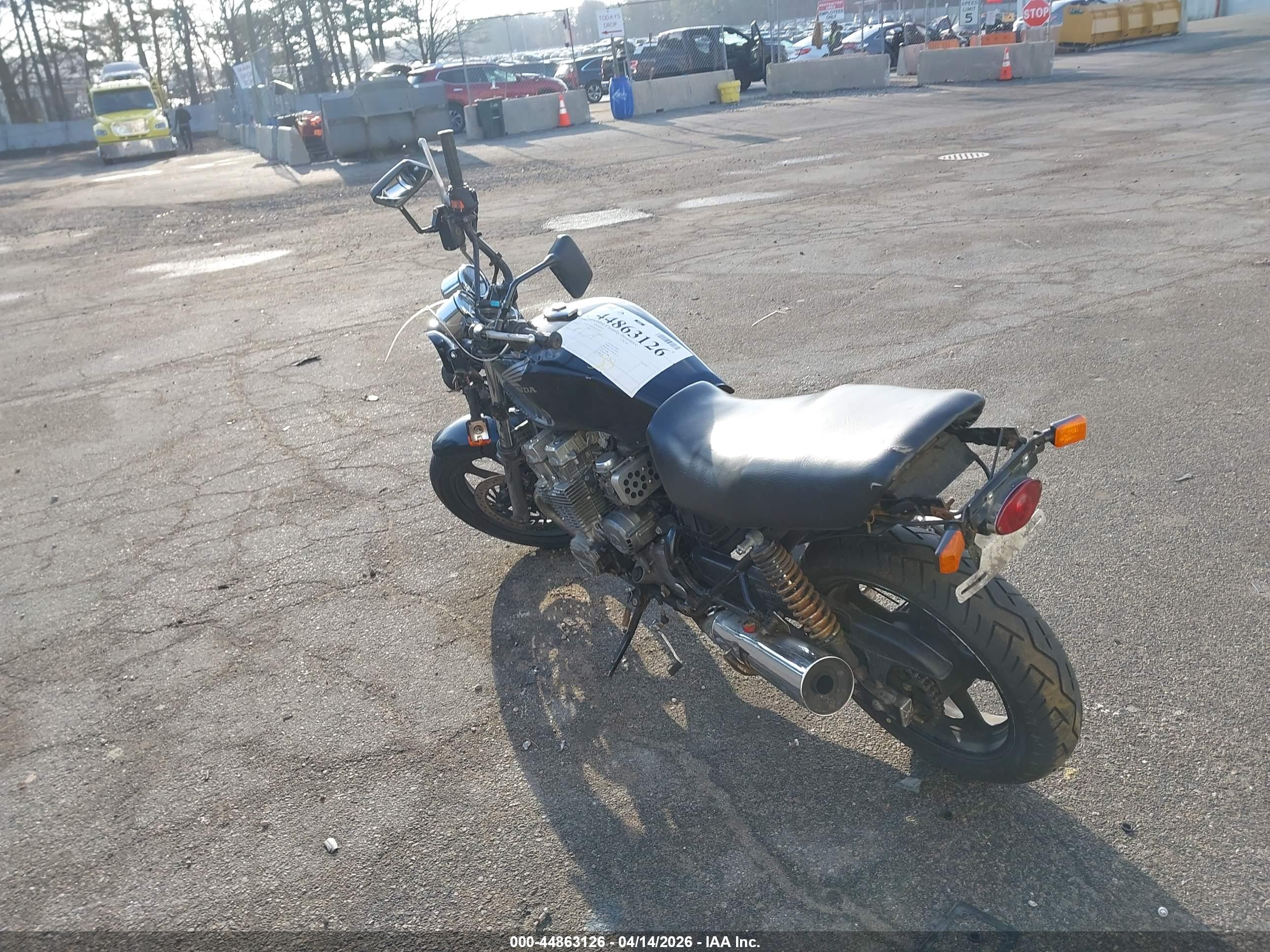 HONDA CB750 image 3