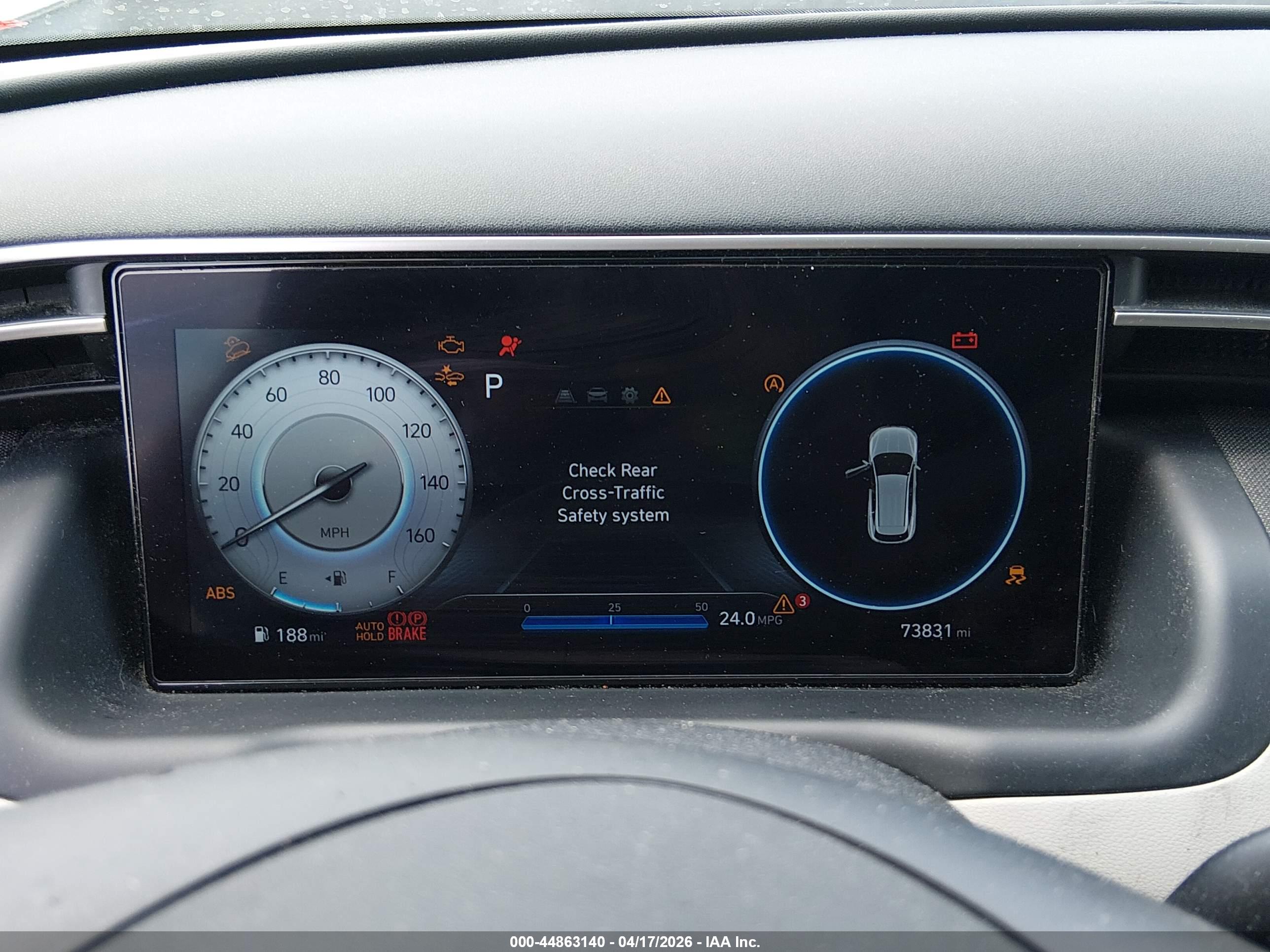 HYUNDAI TUCSON image 7