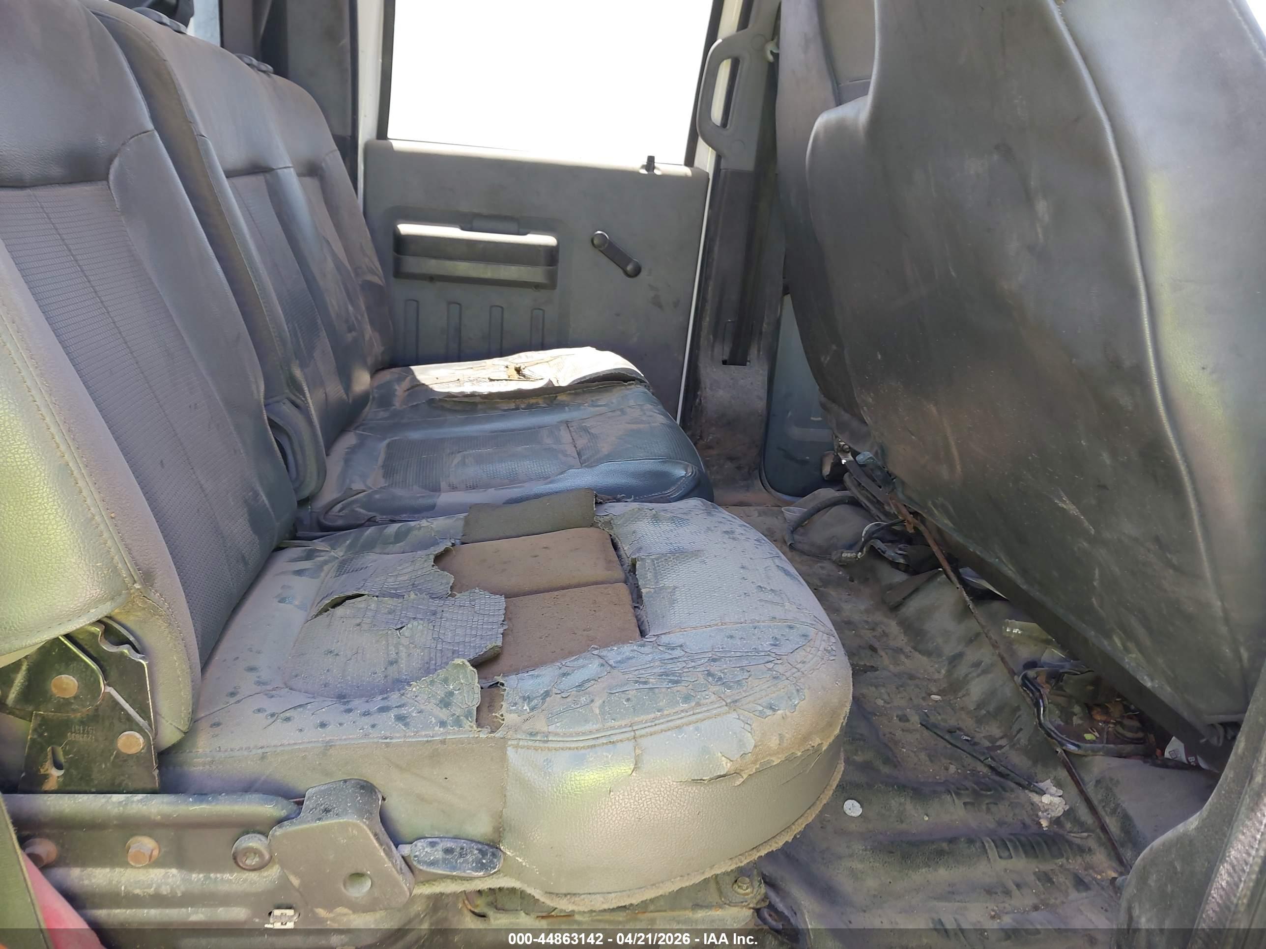 FORD F-650 image 8