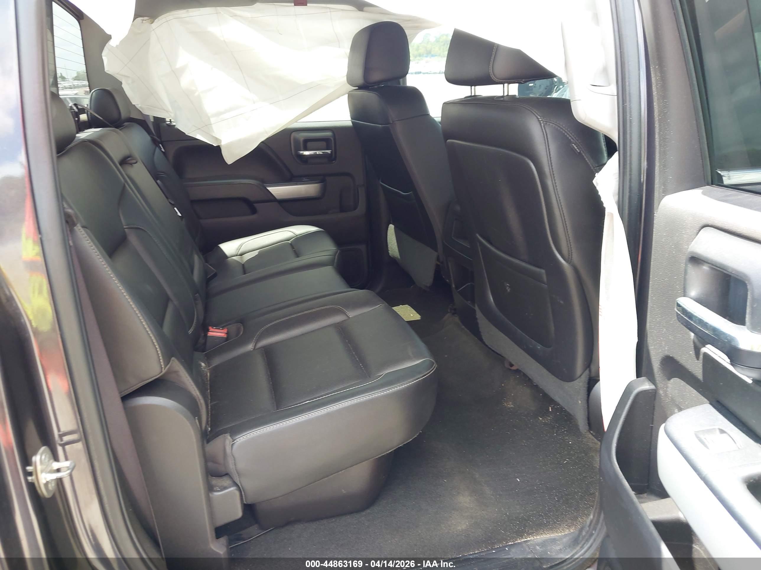 CHEVROLET SILVERADO image 8