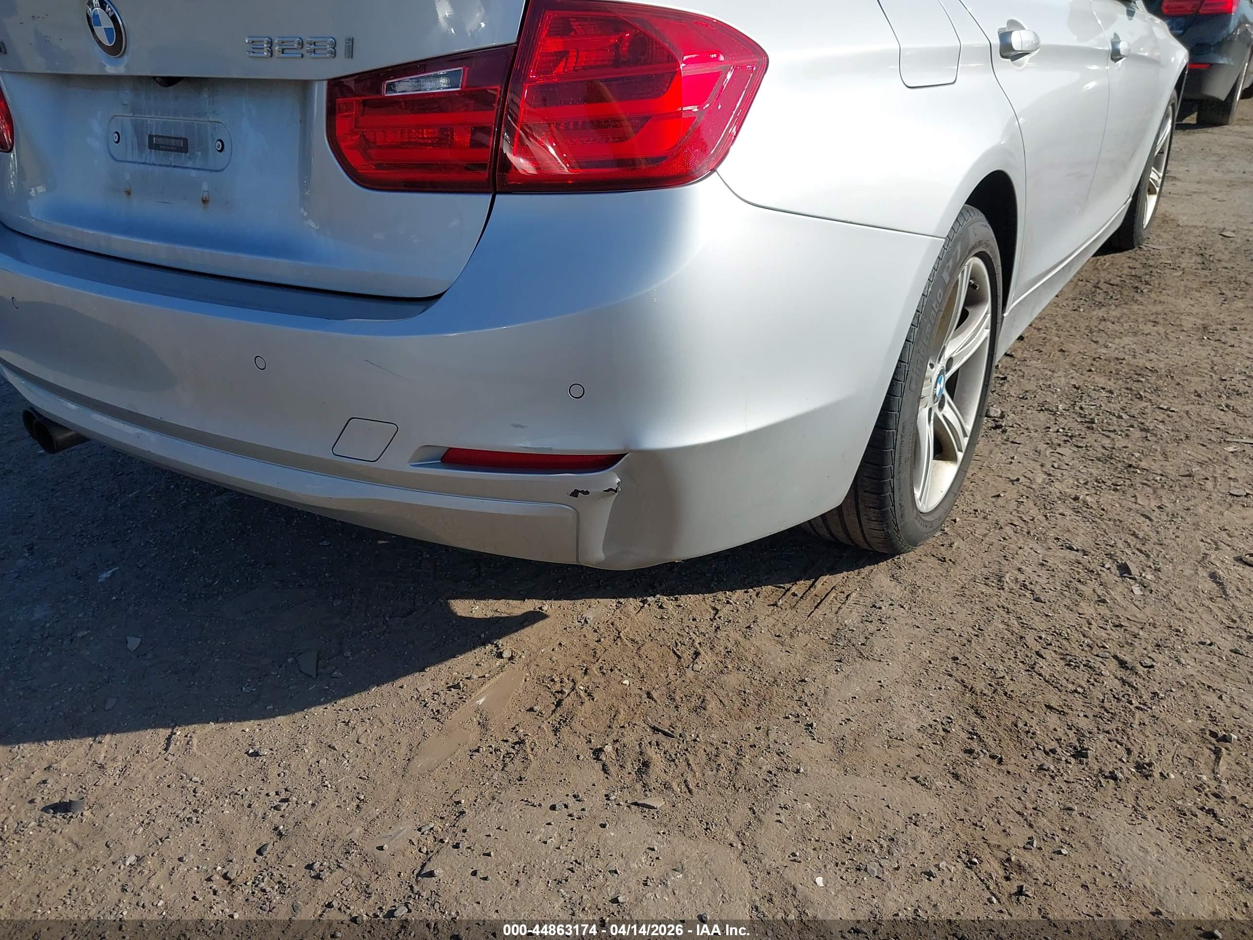 BMW 328I image 6