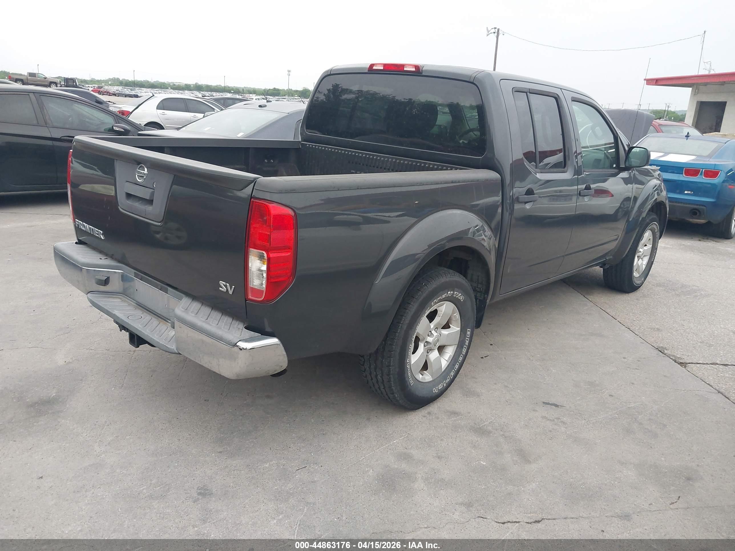 NISSAN FRONTIER image 4