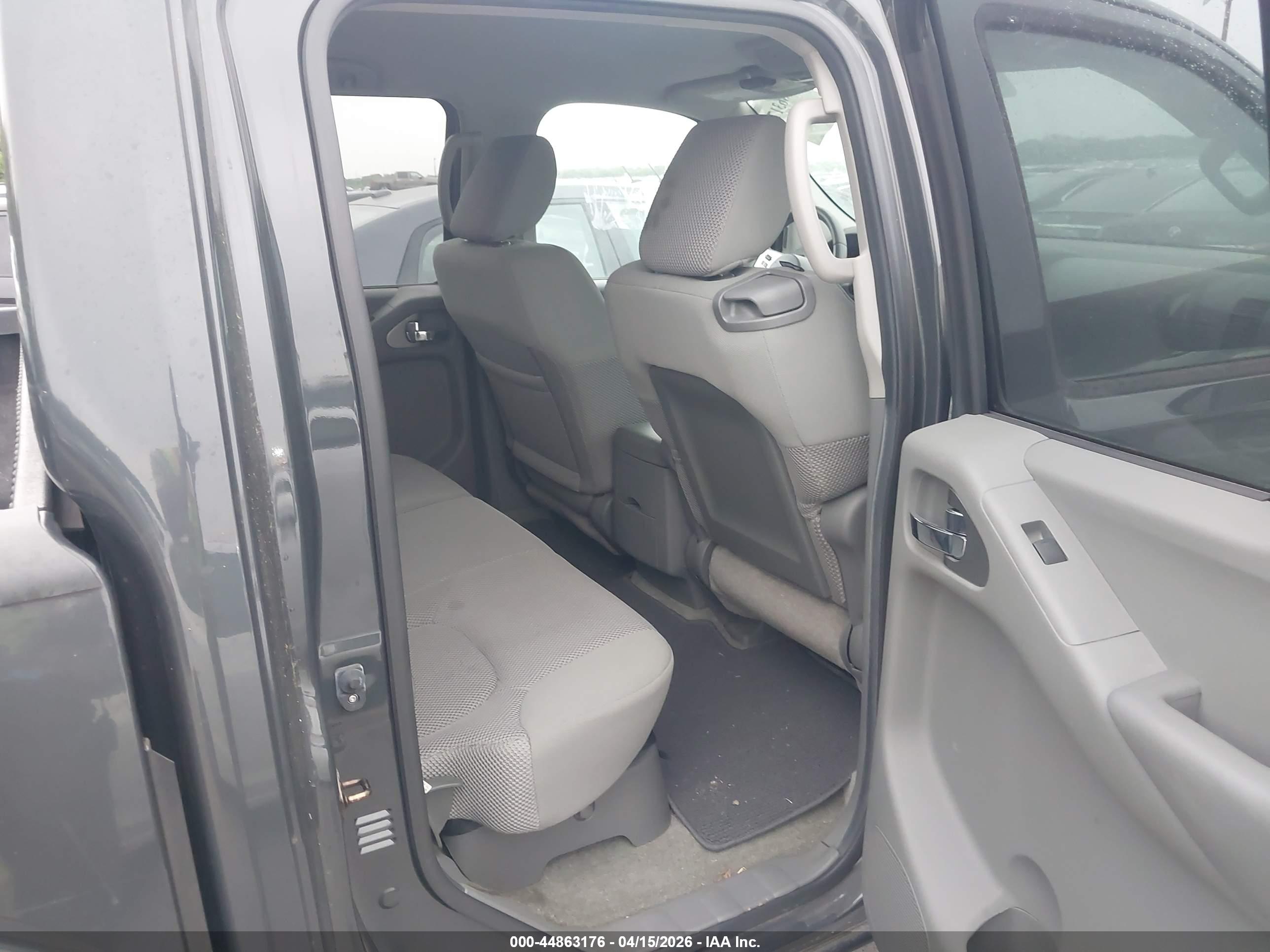 NISSAN FRONTIER image 8