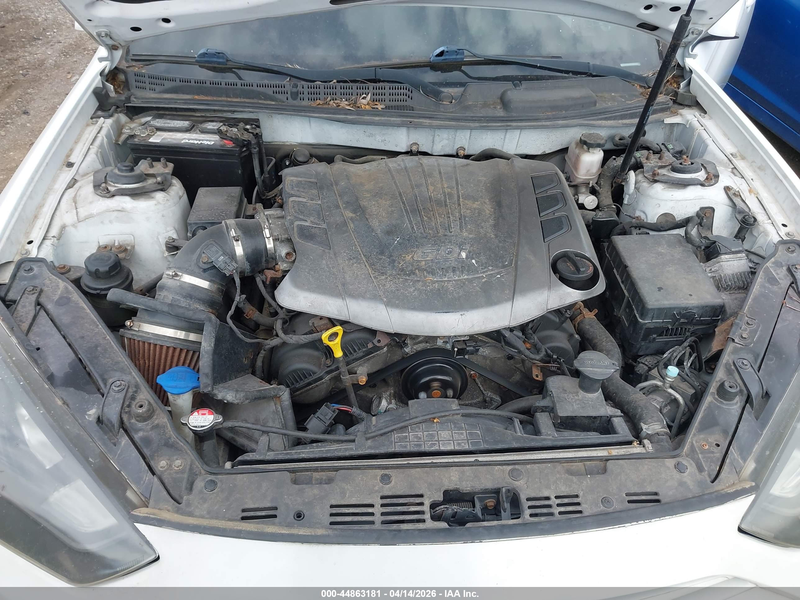 HYUNDAI GENESIS image 10