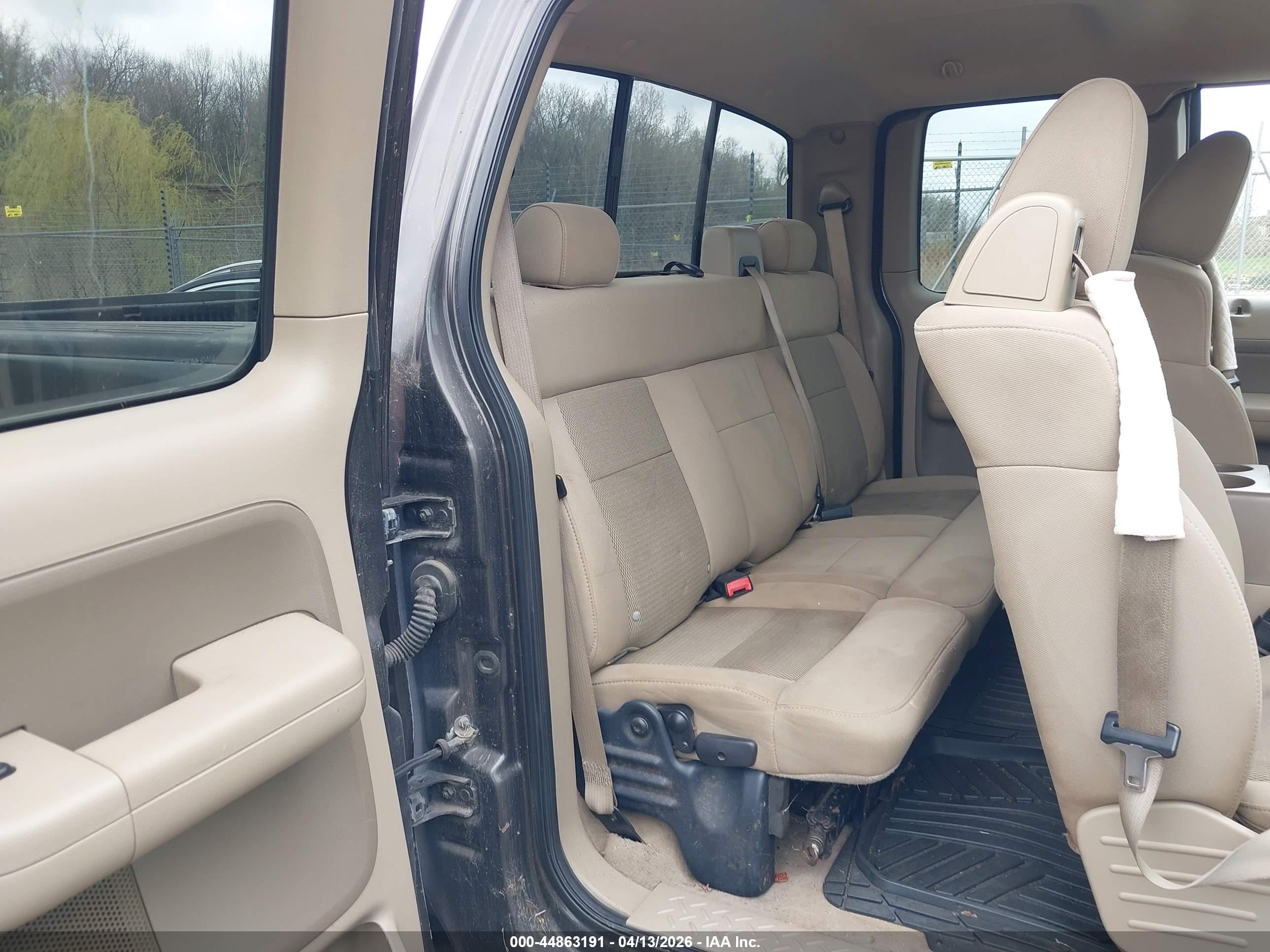 FORD F-150 image 8